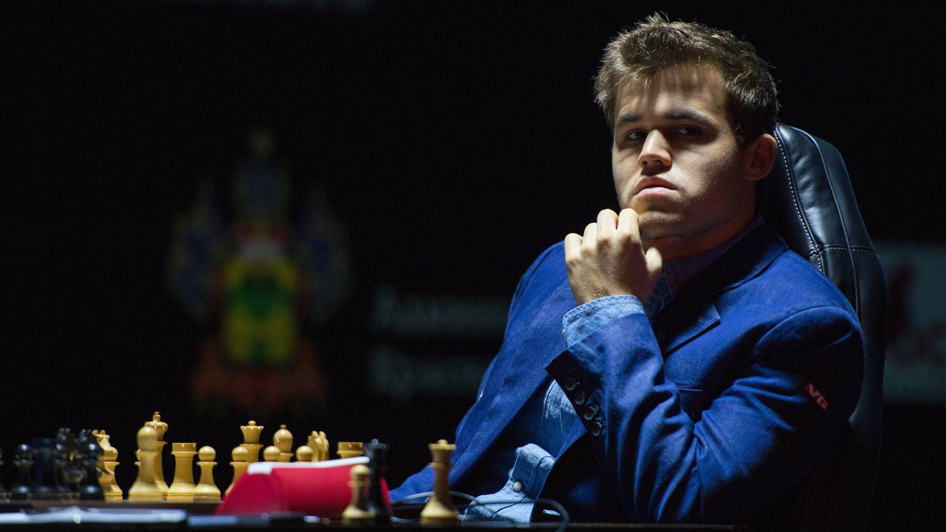 Download Chess Grandmaster Magnus Carlsen Wallpaper