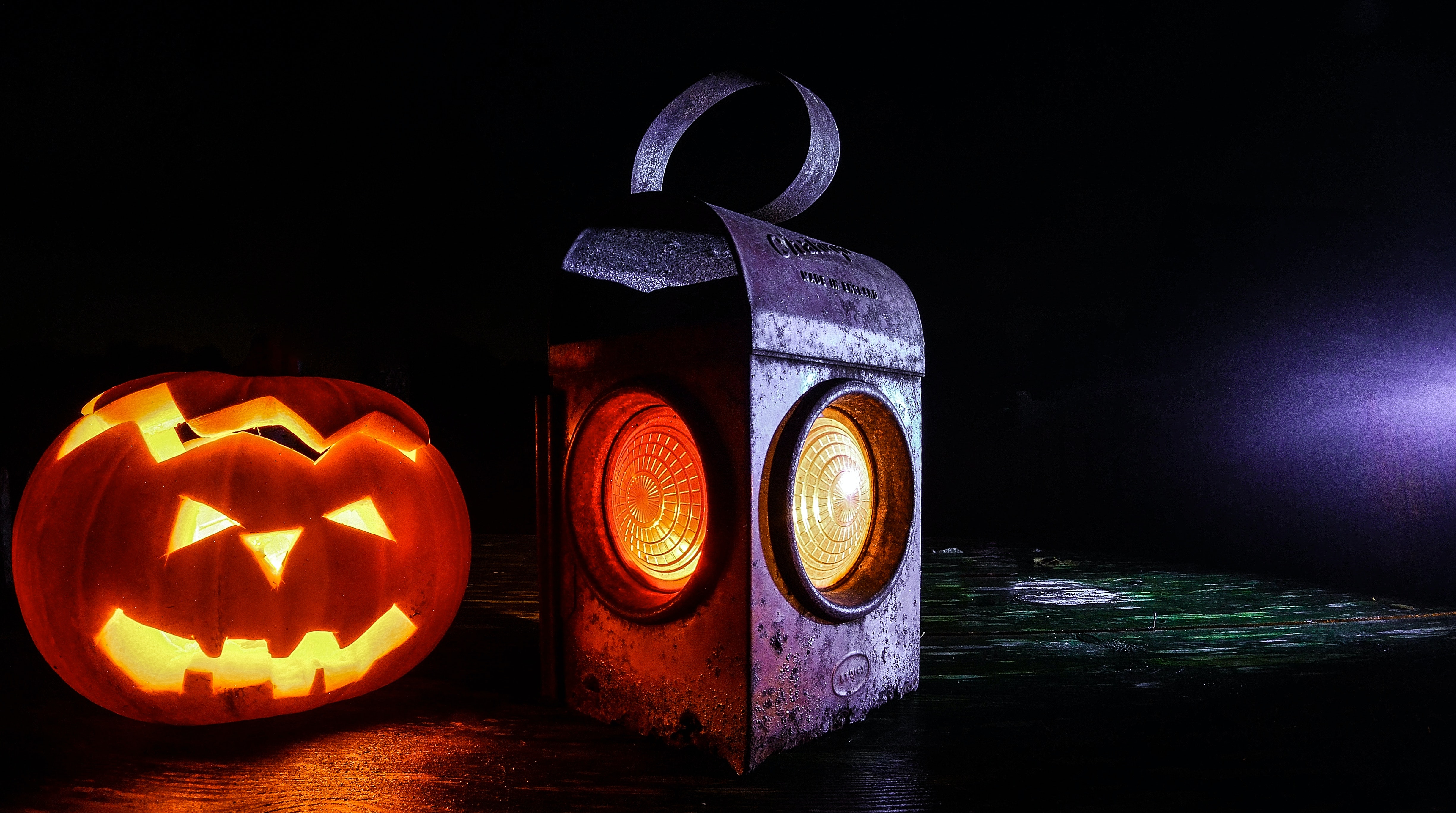 Jack O'lantern Beside Black Lantern · Free