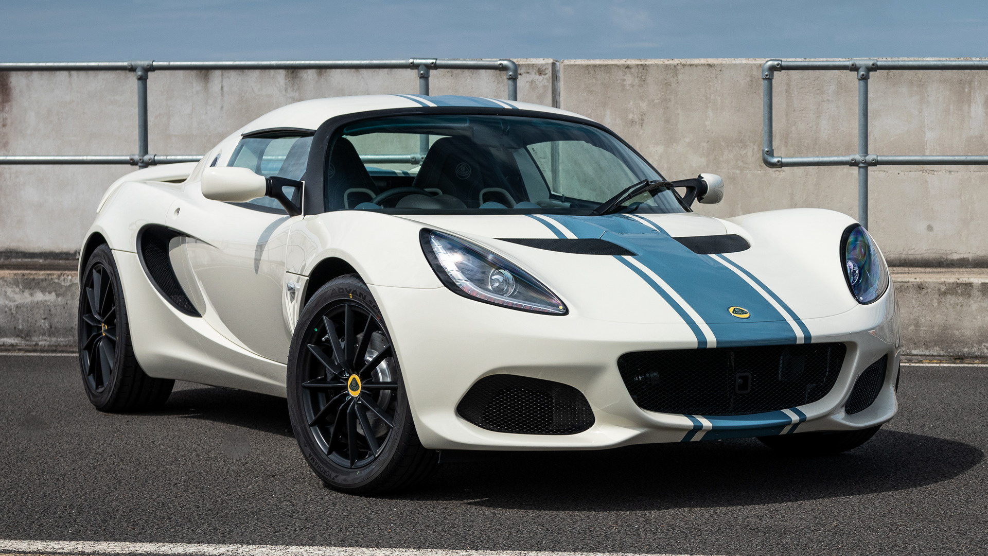 Lotus Elise Sport 220 Heritage Edition (JP) and HD Image