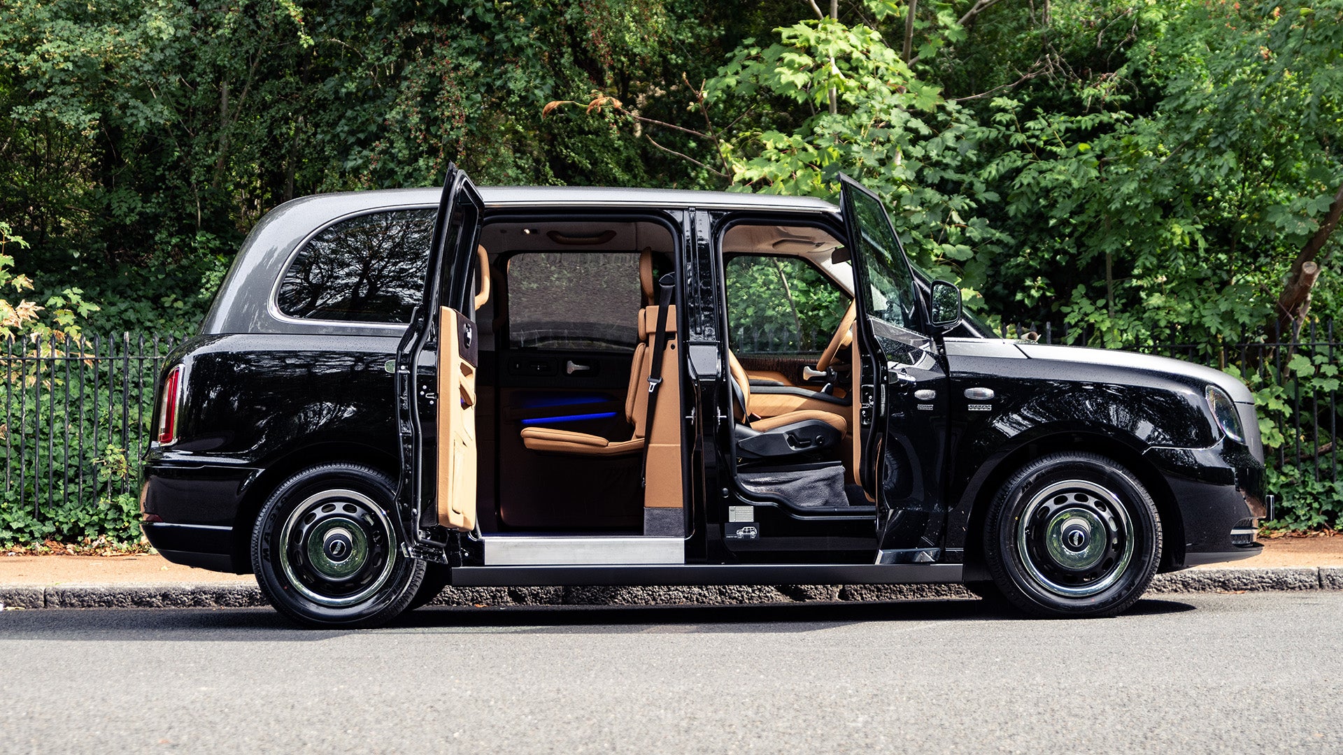 The Most Luxurious London Taxi With Loads of Tech and Ferrari Paint Starts at $000