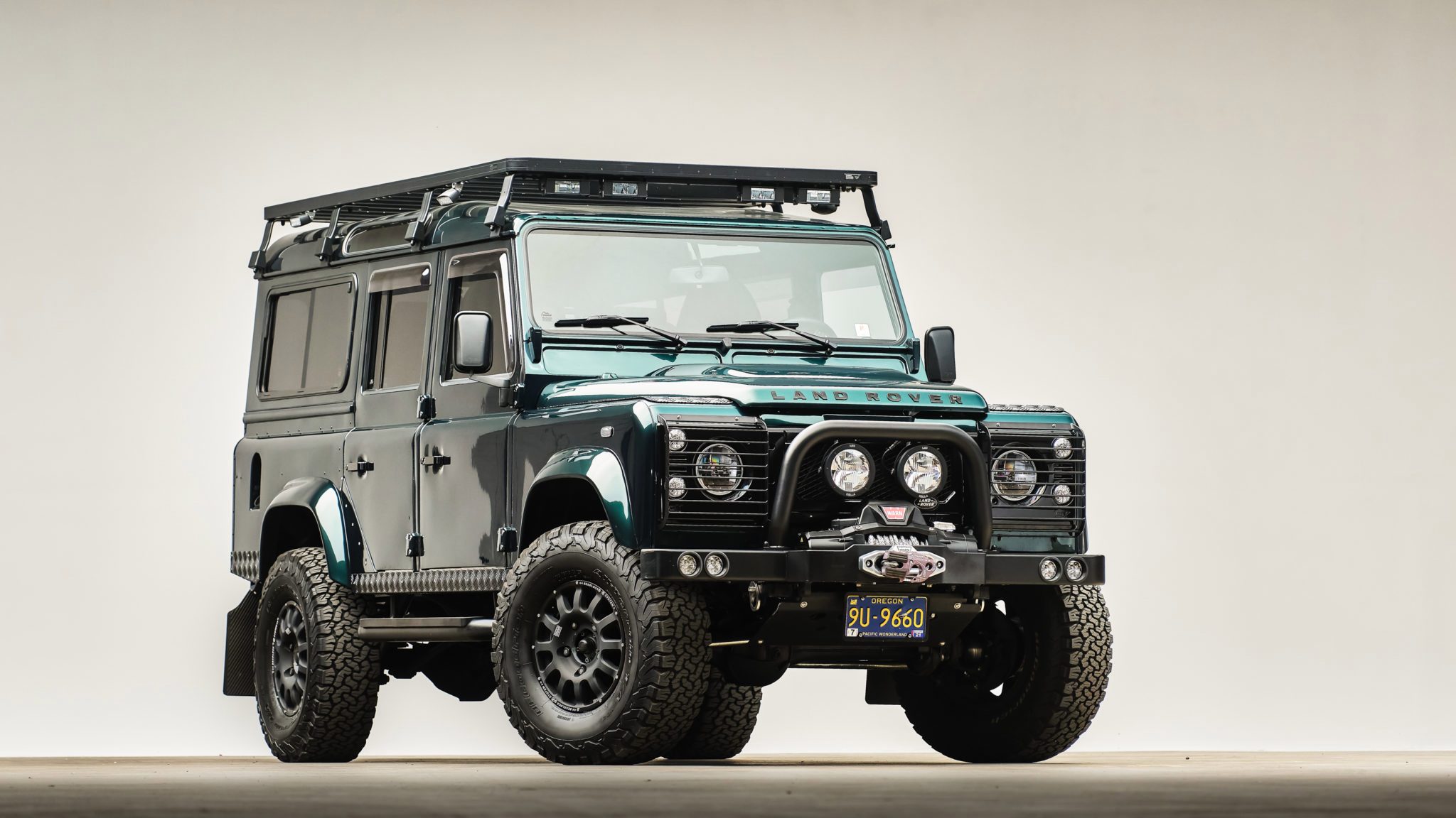 Land Rover Defender 110