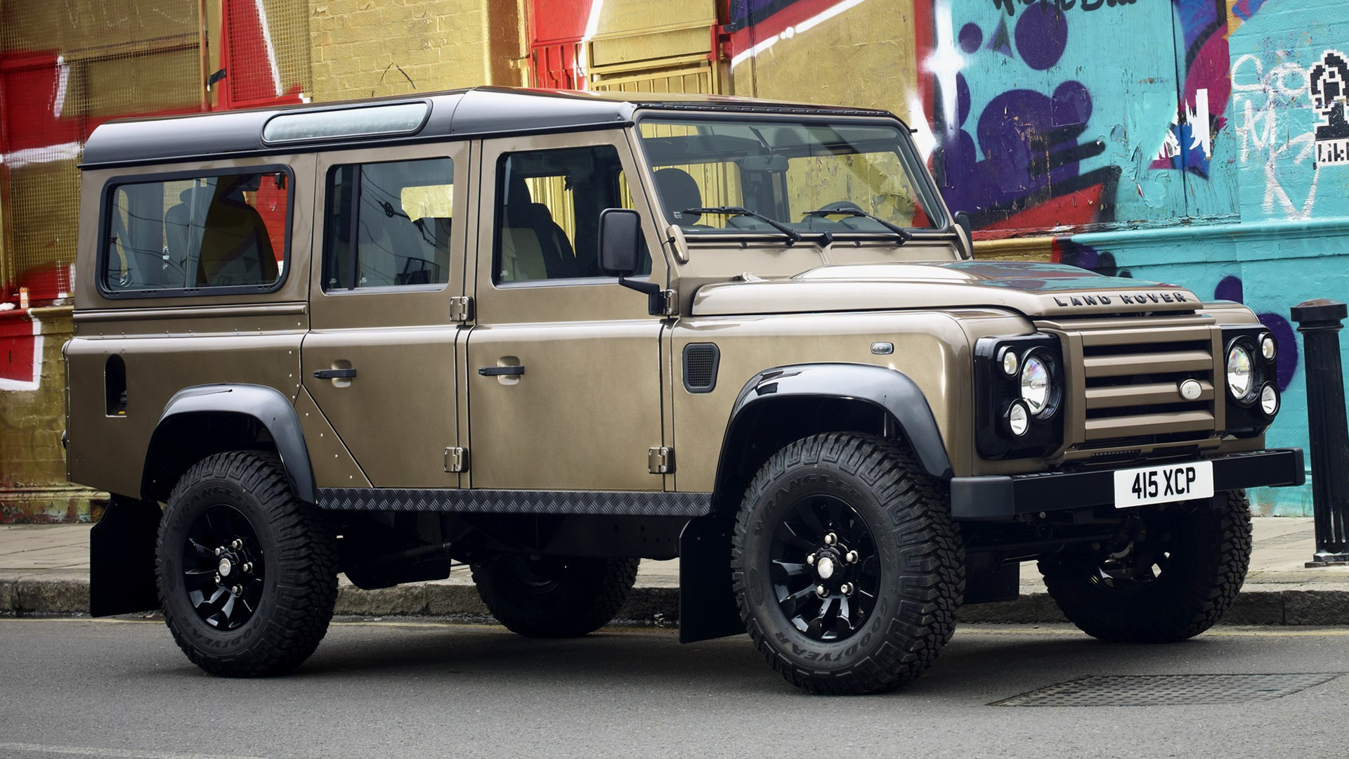 Land Rover Defender 110 Raw and HD Image