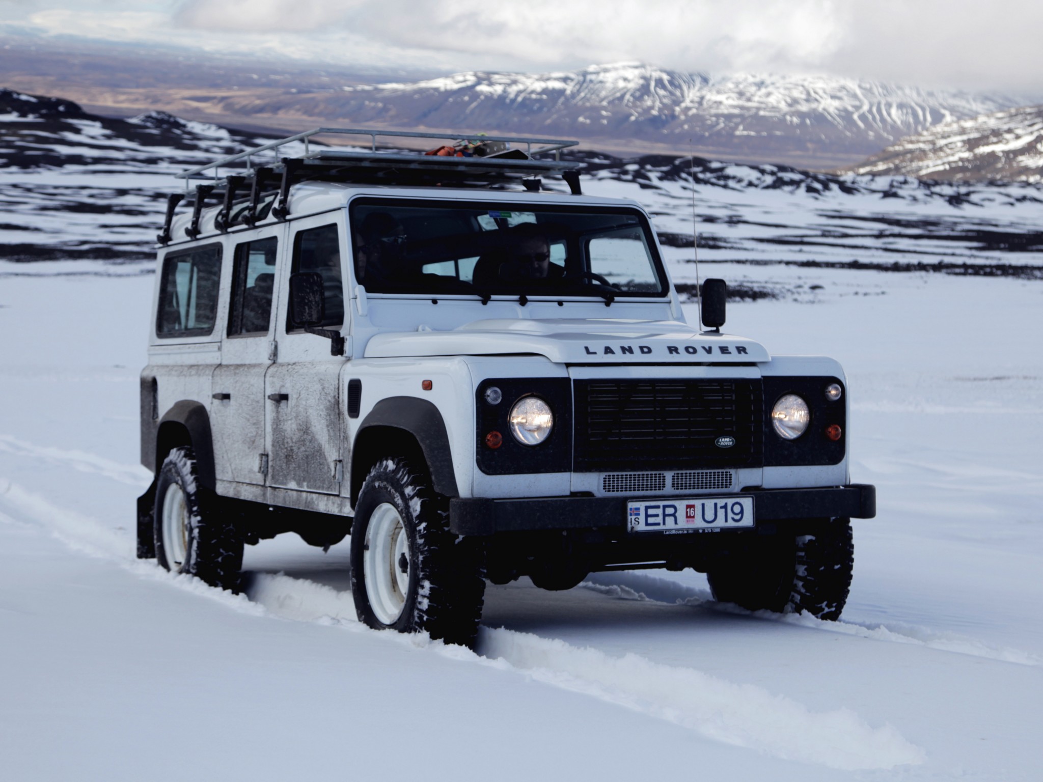 Land Rover Defender 110 StationWagon EU Spec 4x4 Suv Jf Wallpaperx1536