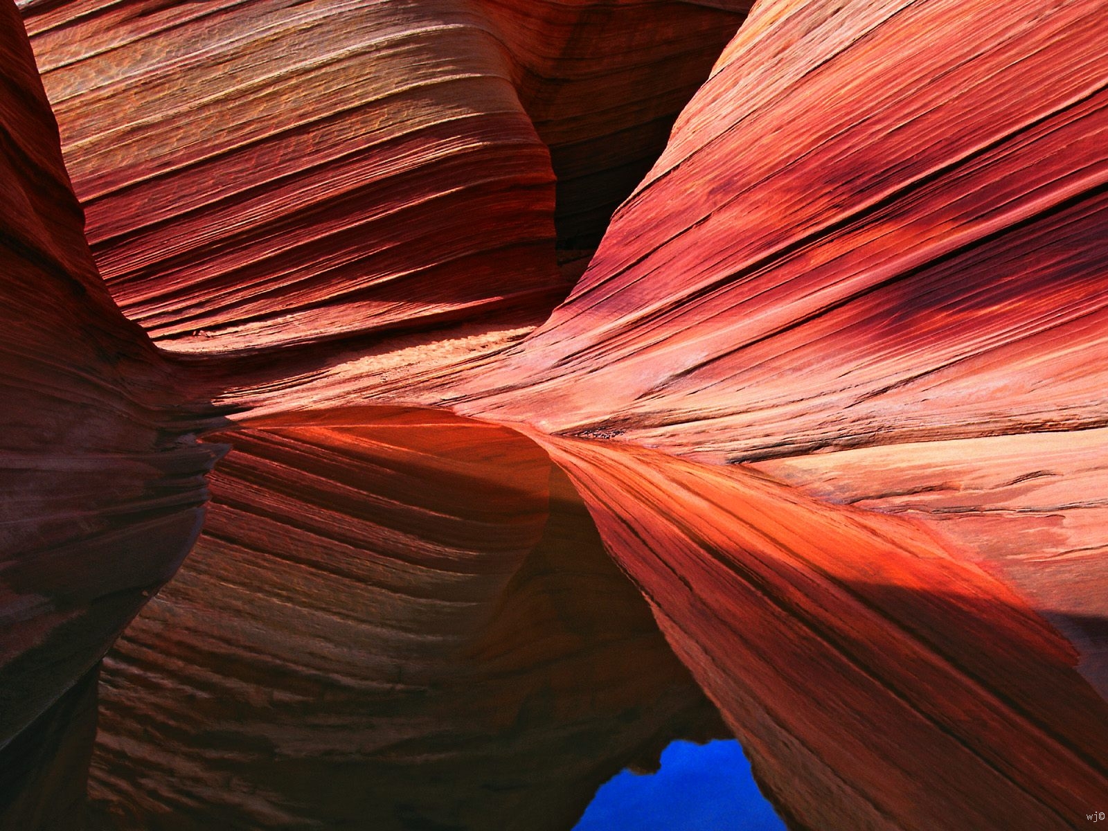 Landscapes Water Puddle In Paria Canyon Vermillion Cliffs Arizona Phenomenon Wallpaper