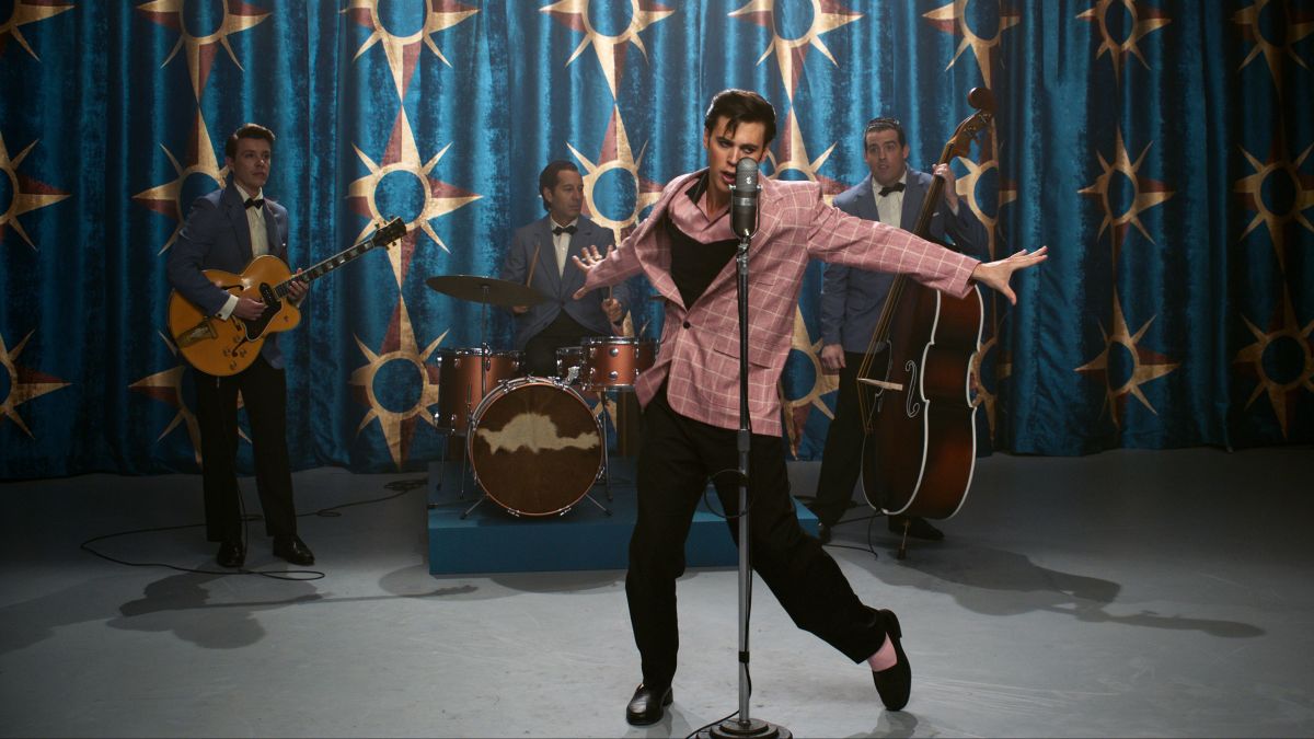 Elvis' review: Baz Luhrmann's frenetic style overwhelms Austin Butler's showstopping role as Elvis Presley