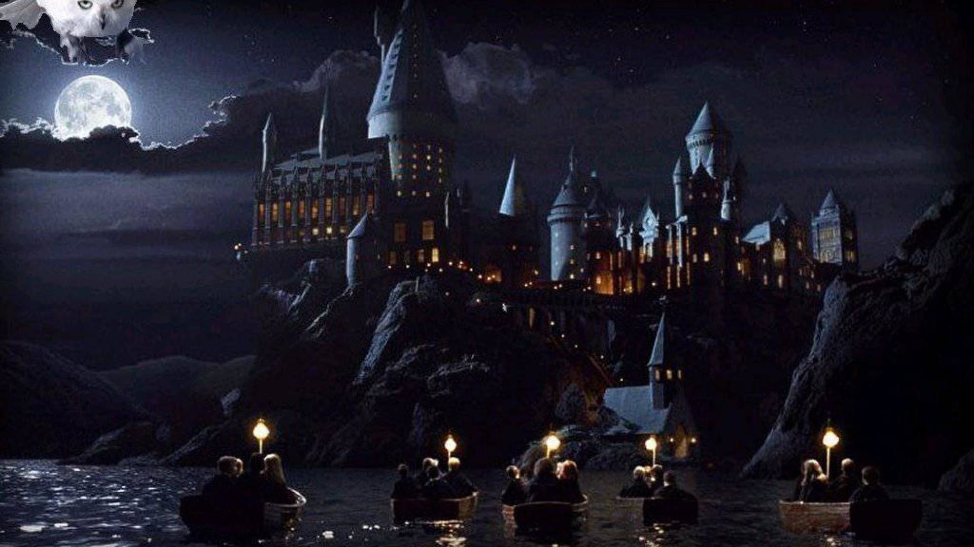 Hogwarts at Night Wallpaper