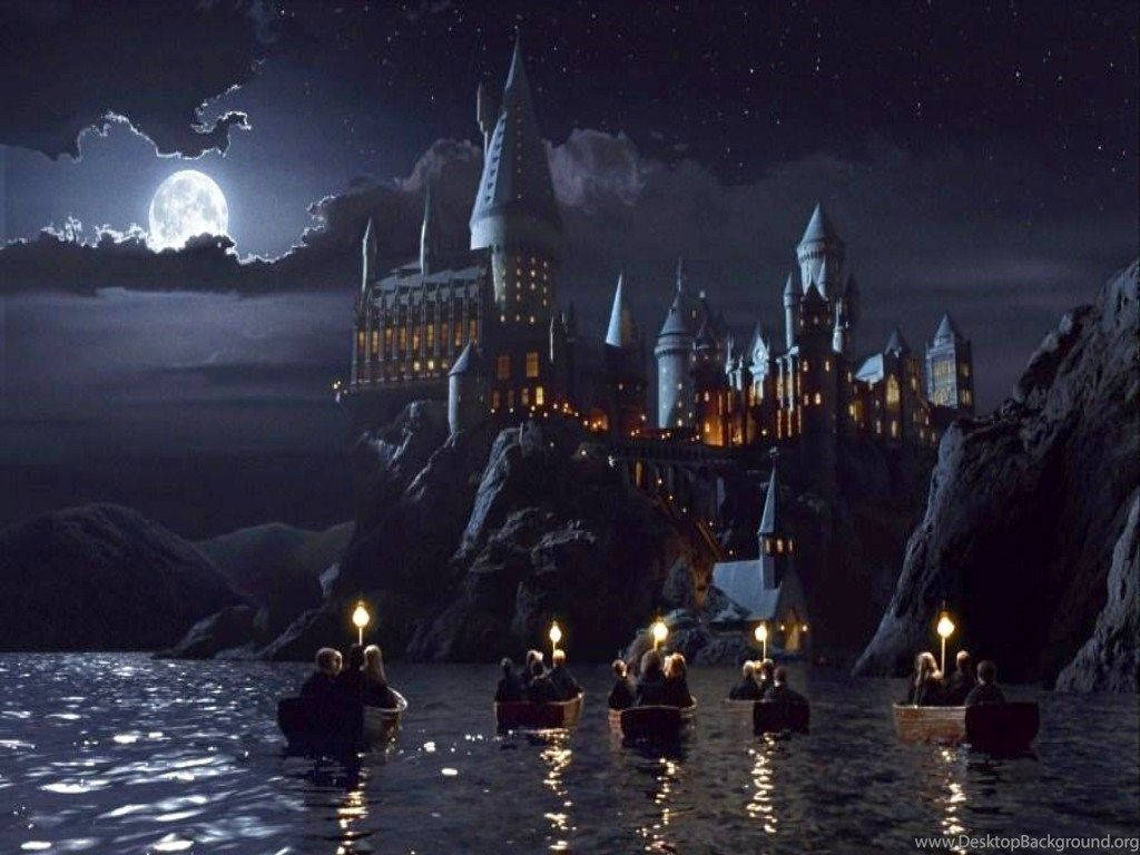 Download Students On Boats Hogwarts Wallpaper