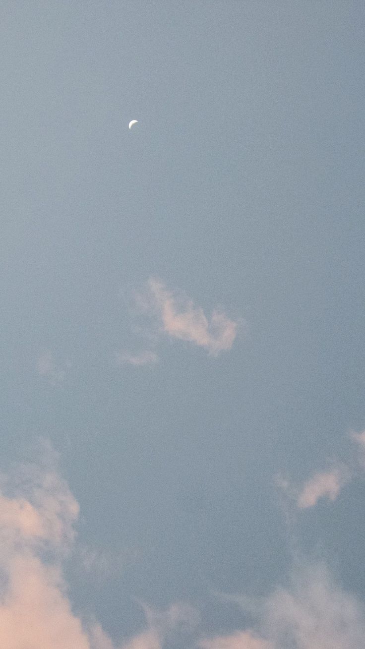 Moon aesthetic. iPhone wallpaper vintage, Phone wallpaper image, Wallpaper vintage