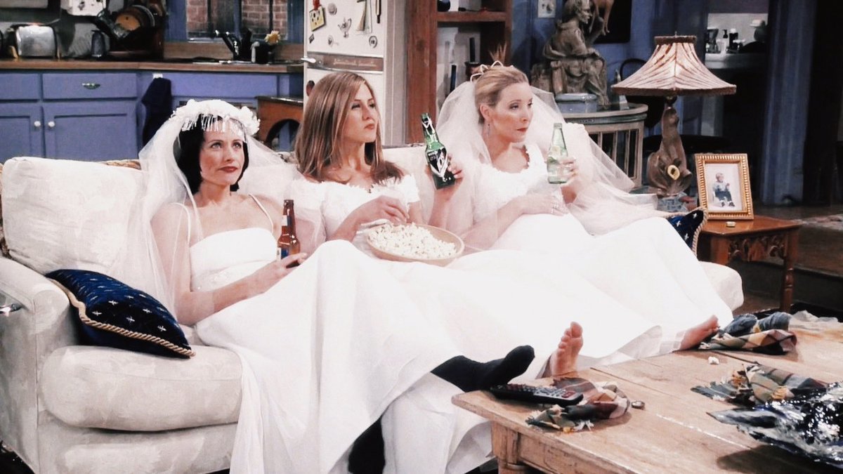 nic geller, rachel green, and phoebe buffay