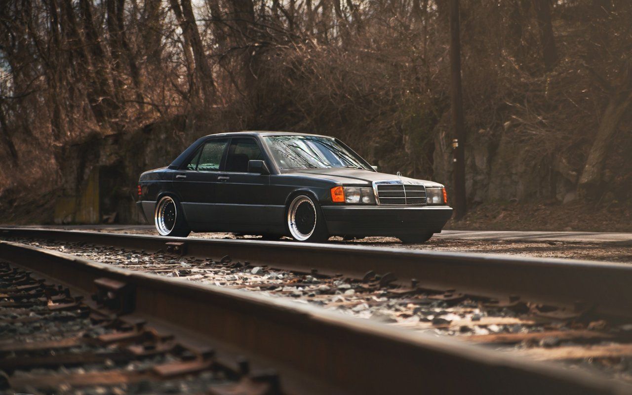 Mercedes 190e Wallpaper