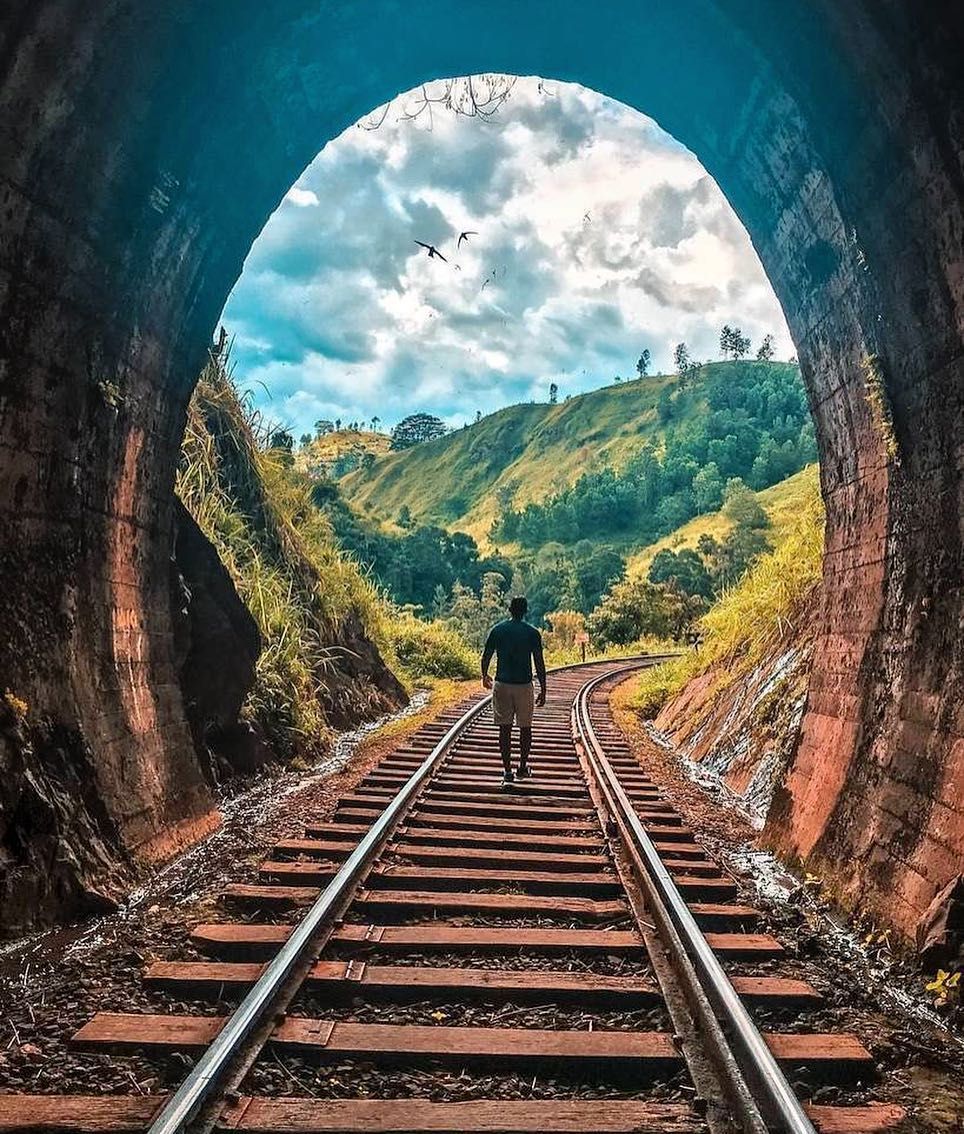 dinuperera captured this amazing shot at Ella #SriLanka #Hashtagsrilanka #Travel #railway #mountain #cave #tunnel #travelsrilanka #visitsrilanka #visit #natur