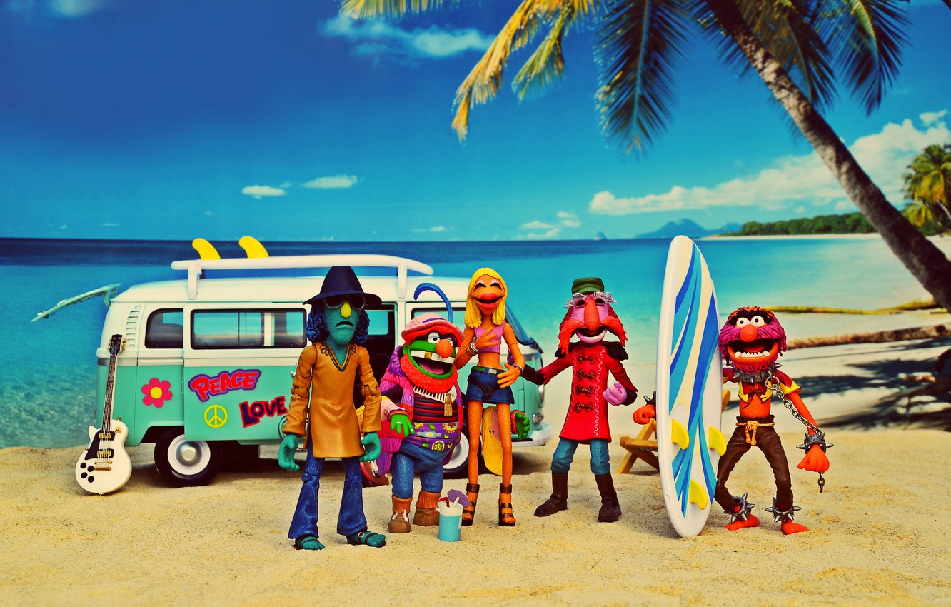Wallpapers sea, beach, summer, the sky, clouds, solar, Animal, Janice, the coconut palm, surfboards, Volkswagen Transporter, Dr. Teeth, The Muppet Show, Zoot, Sgt Floyd Pepper image for desktop, section фильмы