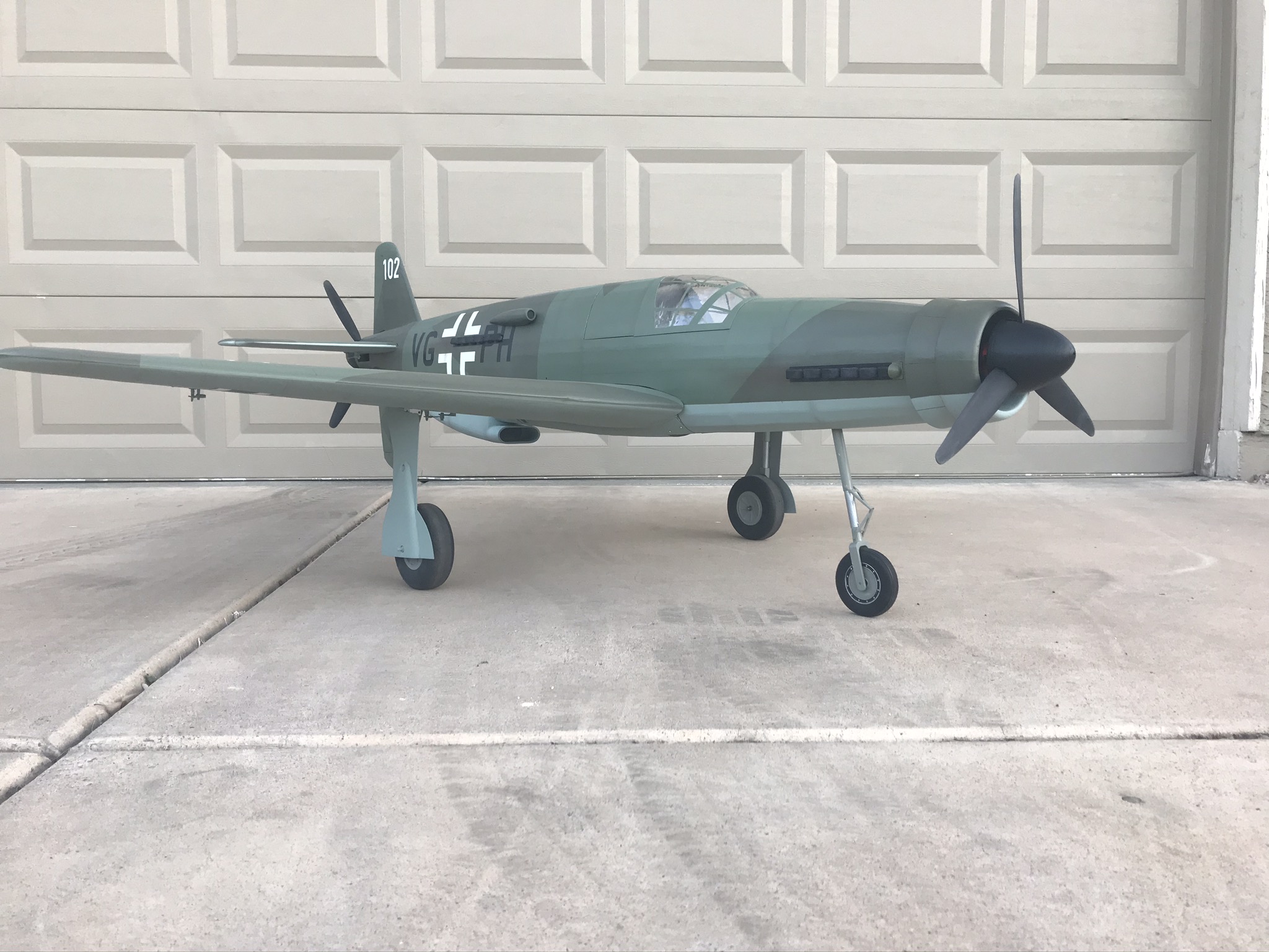 Dornier Do 335 Pfeil WW2 Fighter Model Airplane Kit