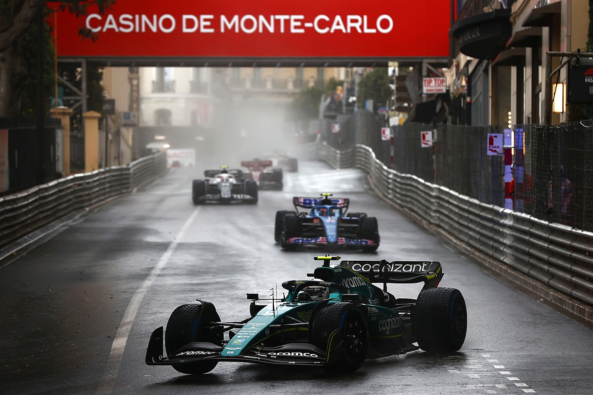 Monaco GP Start Red Flagged After Rain Hits On The Grid