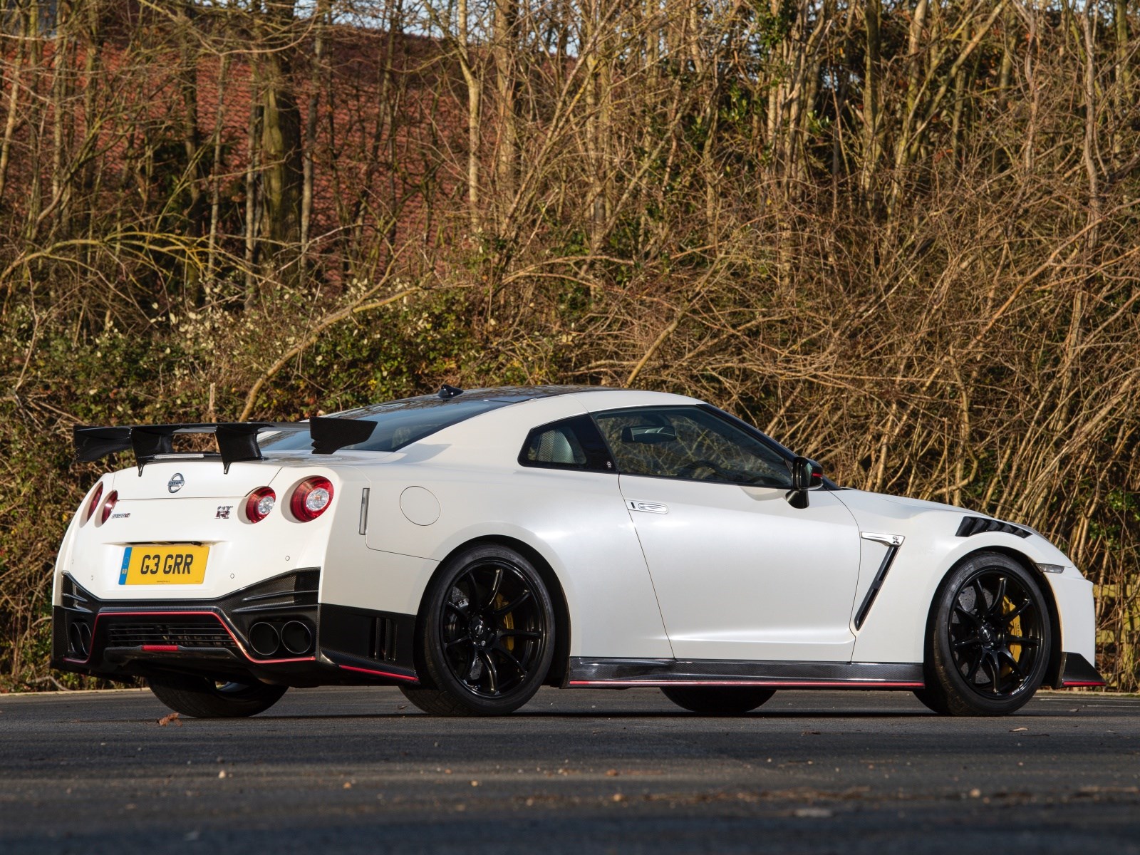 Nissan GT R Nismo Review: The Ultimate Dinosaur