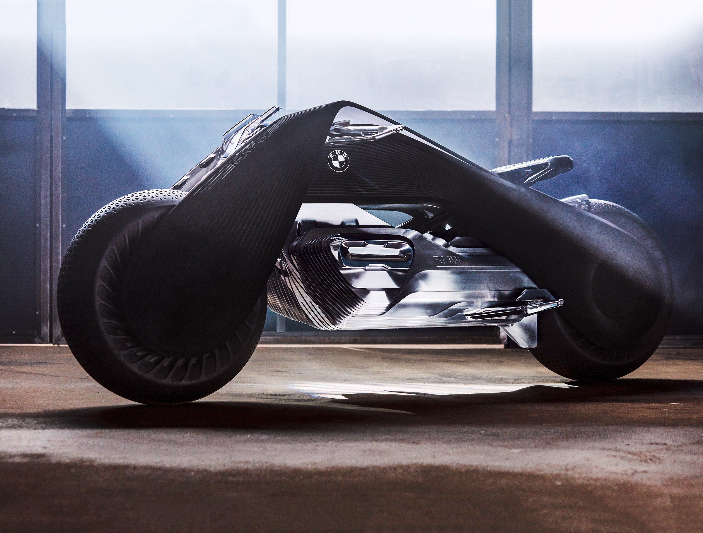 BMW's Motorrad Vision Next100 Concept Motorcycle Doesn't Drive Itself