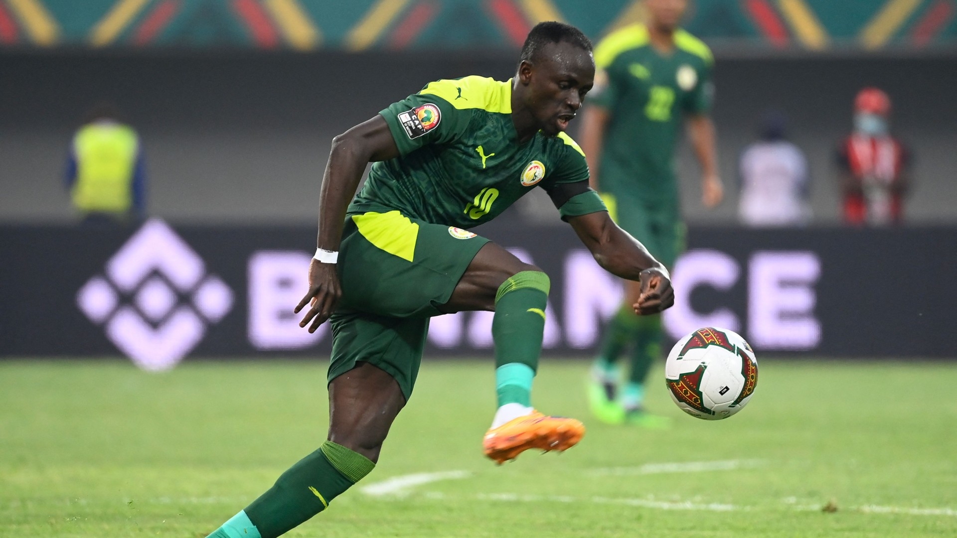 WATCH: Mane suffers sickening blow to head in Afcon clash scoring wonder goal minutes later. Goal.com US