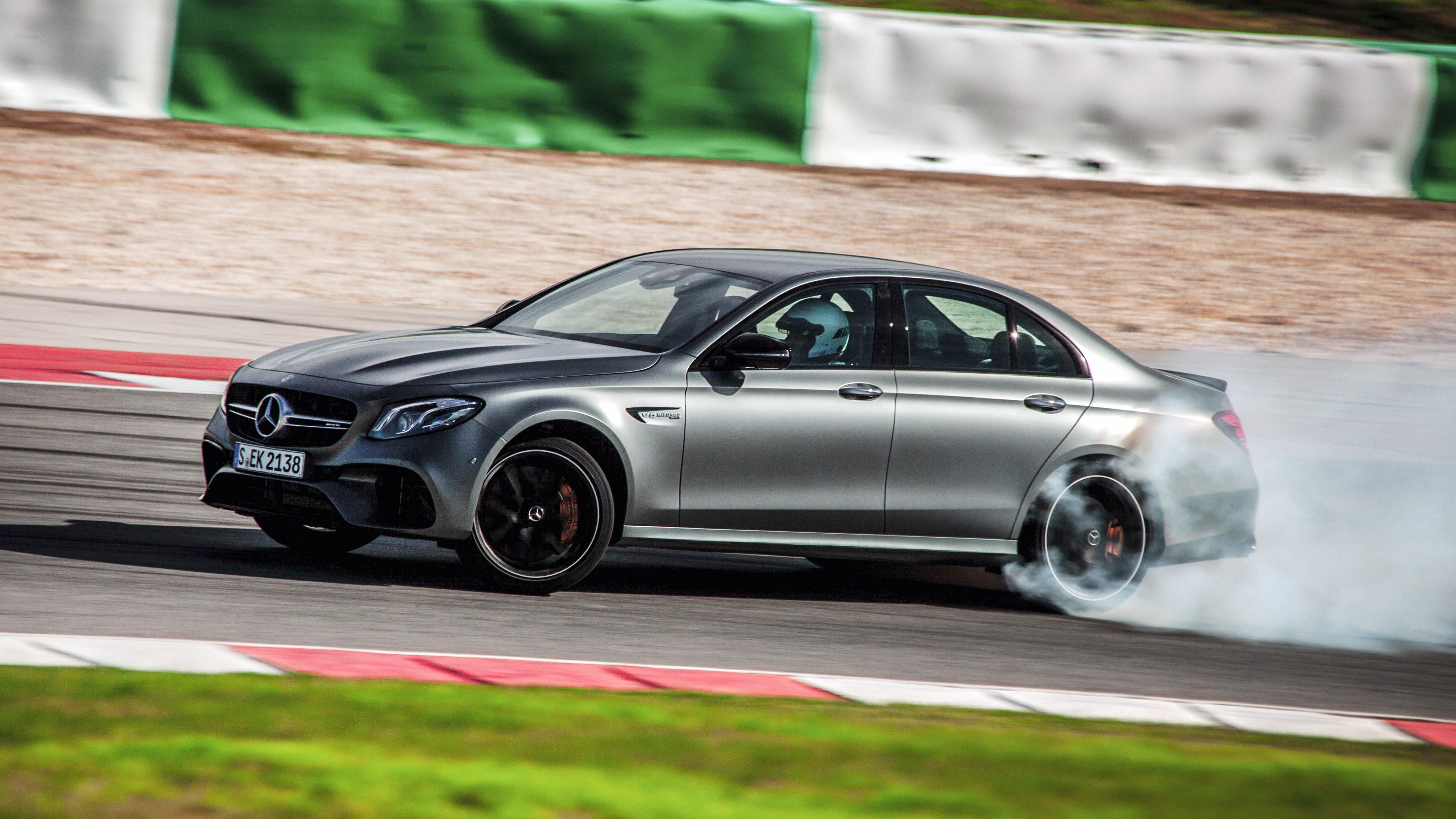 Mercedes e63 amg фото