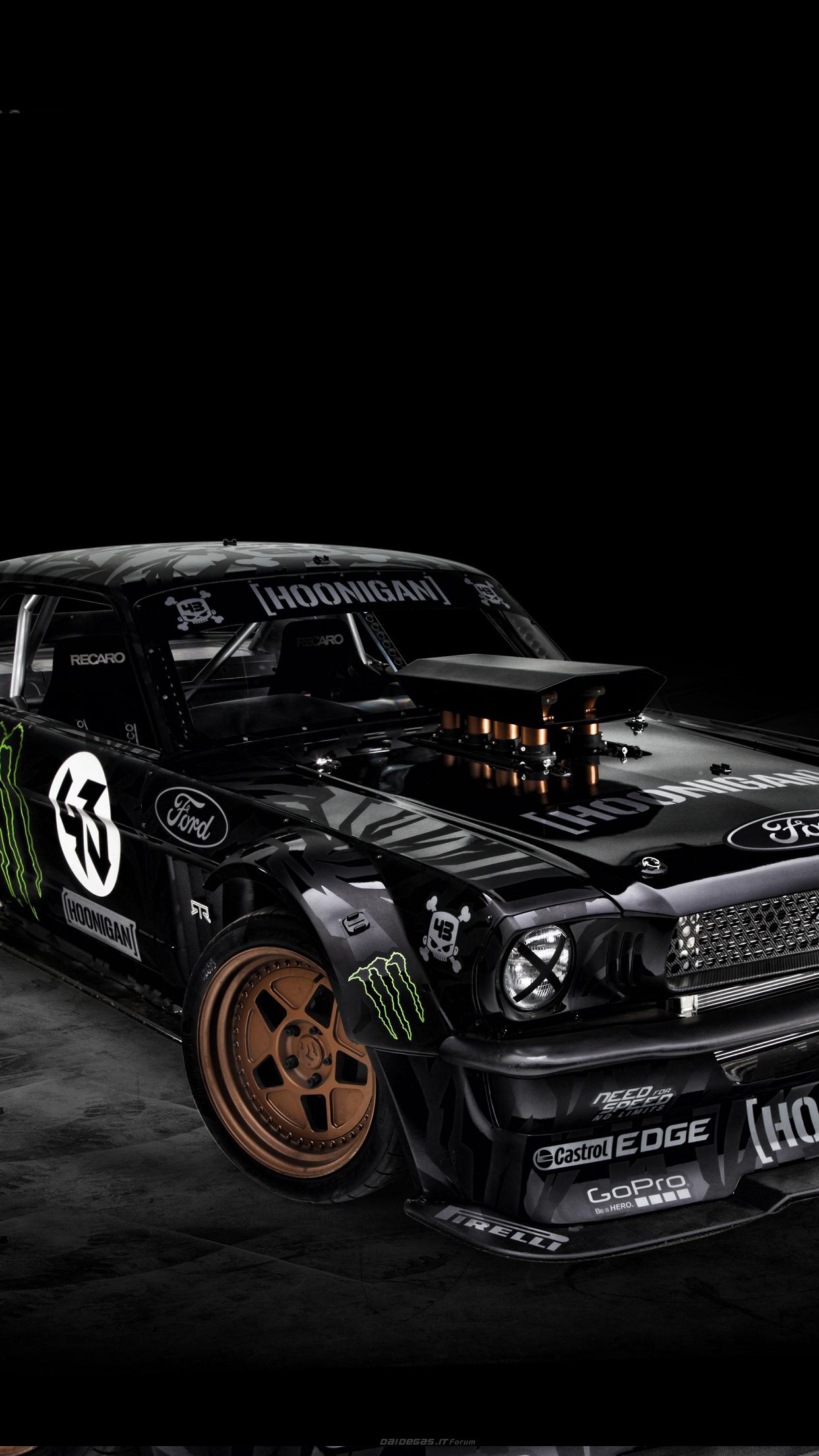 Kenblock Black Wallpaper for iPhone 11, Pro Max, X, 8, 7, 6