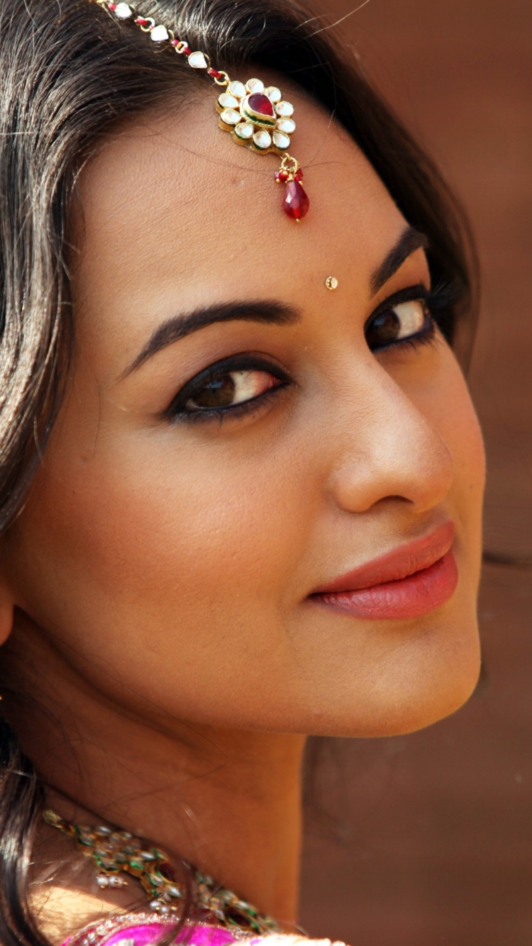 Sonakshi Sinha Phone Wallpaper