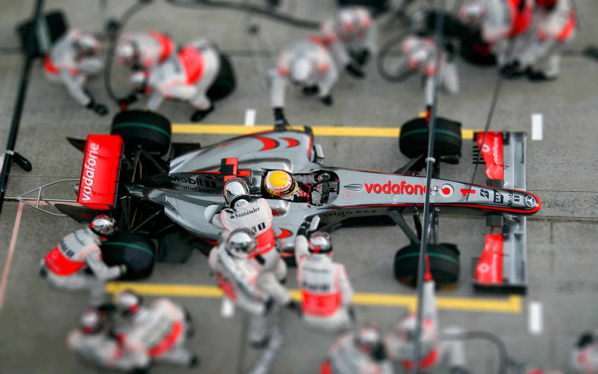 Formula McLaren Formula Car, Tilt shift, Pit stop Wallpaper HD / Desktop and Mobile Background