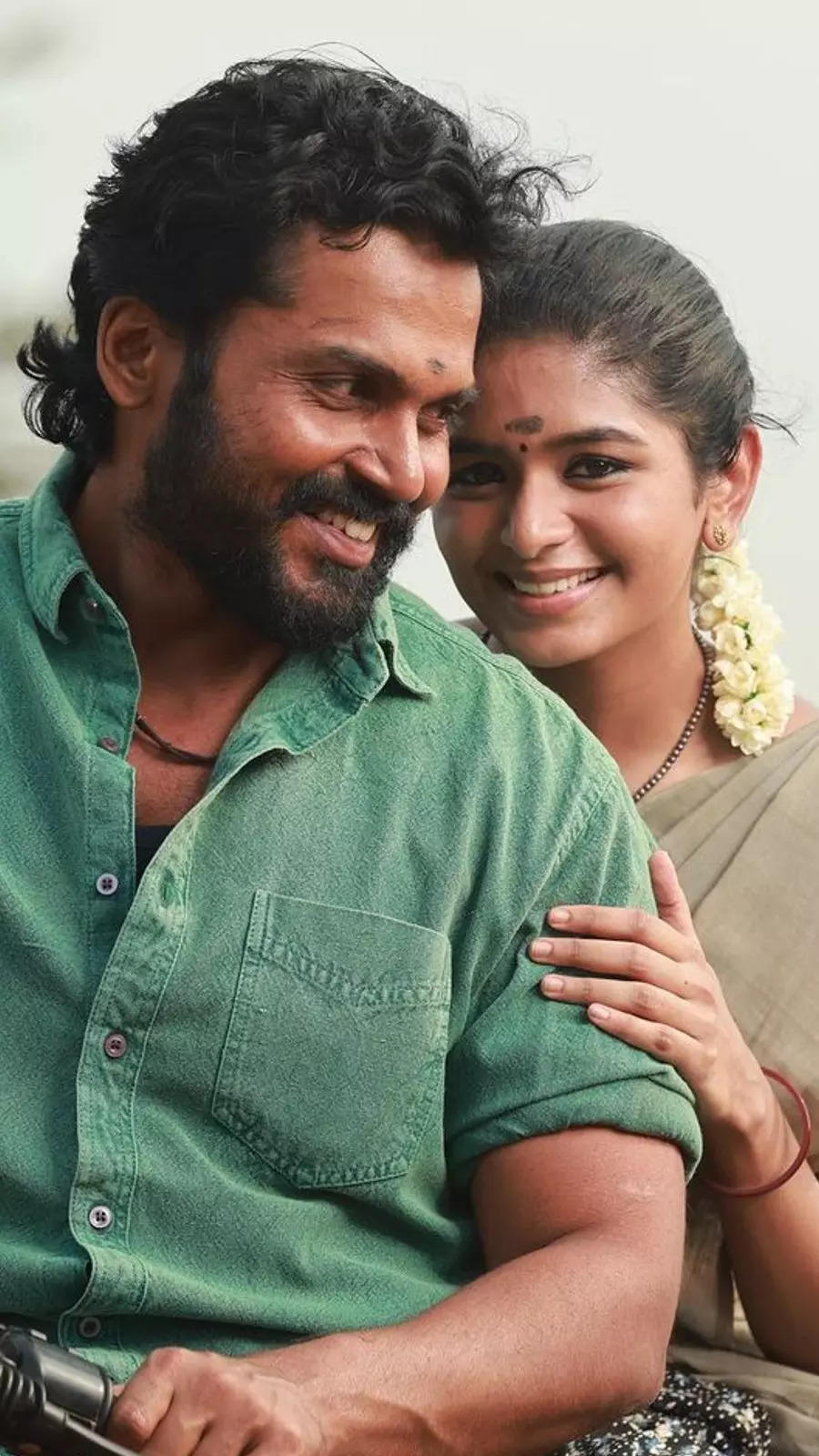 Viruman' actress Aditi Shankar's adorable picture