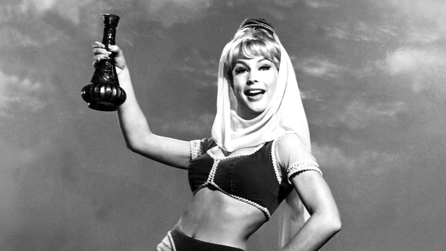 I Dream of Jeannie's Barbara Eden Shows Off LA Home