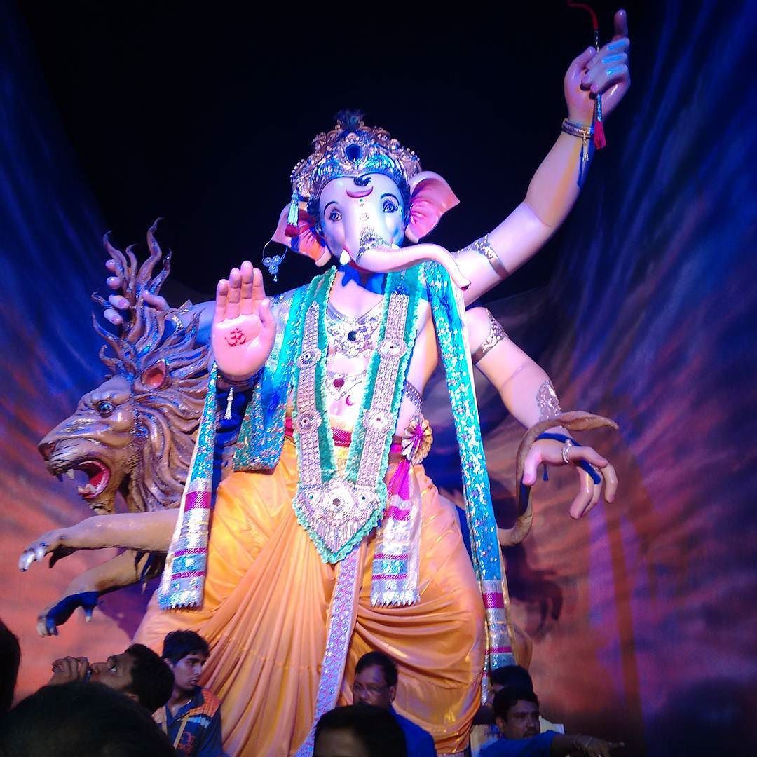 Mugdha ! on Instagram: “The Big B. #bappa #ganpati #Mumbai #lalbaug # ganesha #instapic #indiagram #in. Ganpati festival, Ganesh image, Ganpati bappa wallpaper