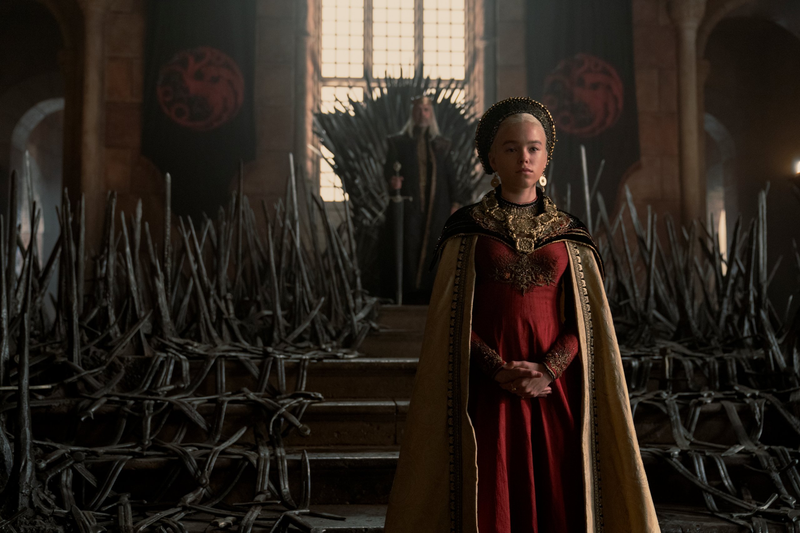 House Of The Dragon Rhaenyra Targaryen House Targaryen TV Sword Princess Iron Throne Wallpaper:2560x1707