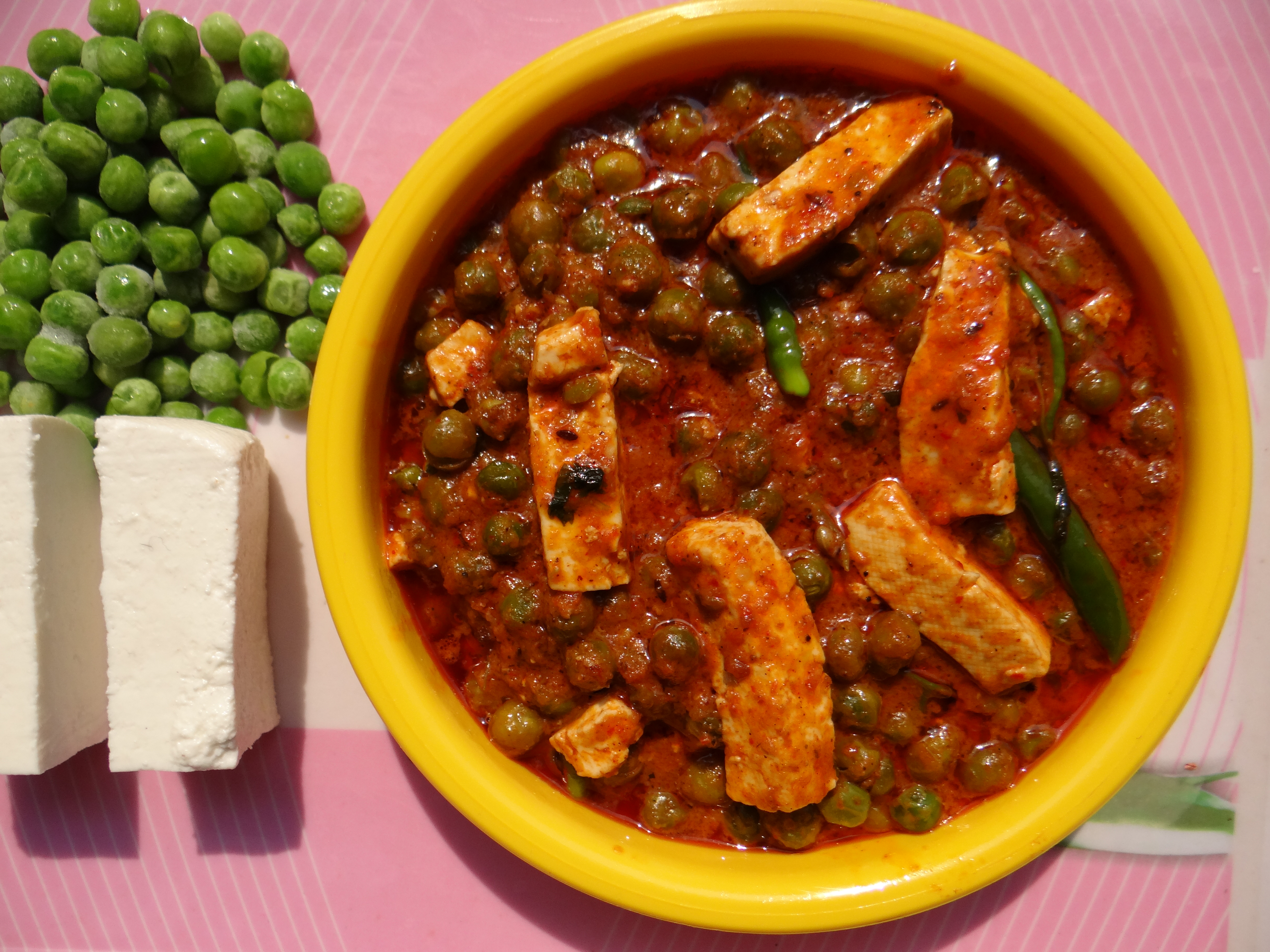 Mattar paneer