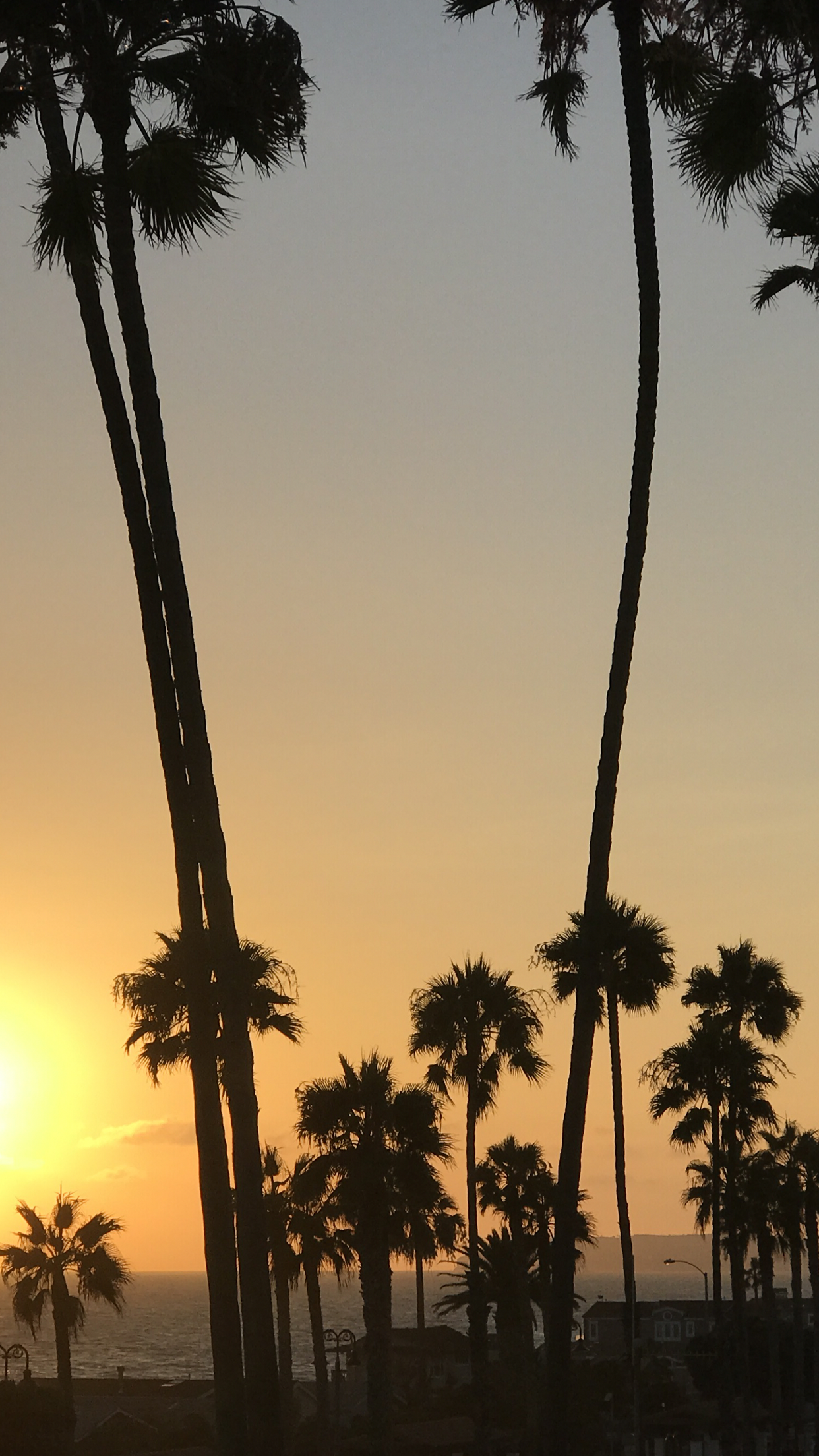 iPhone wallpaper: San Clemente