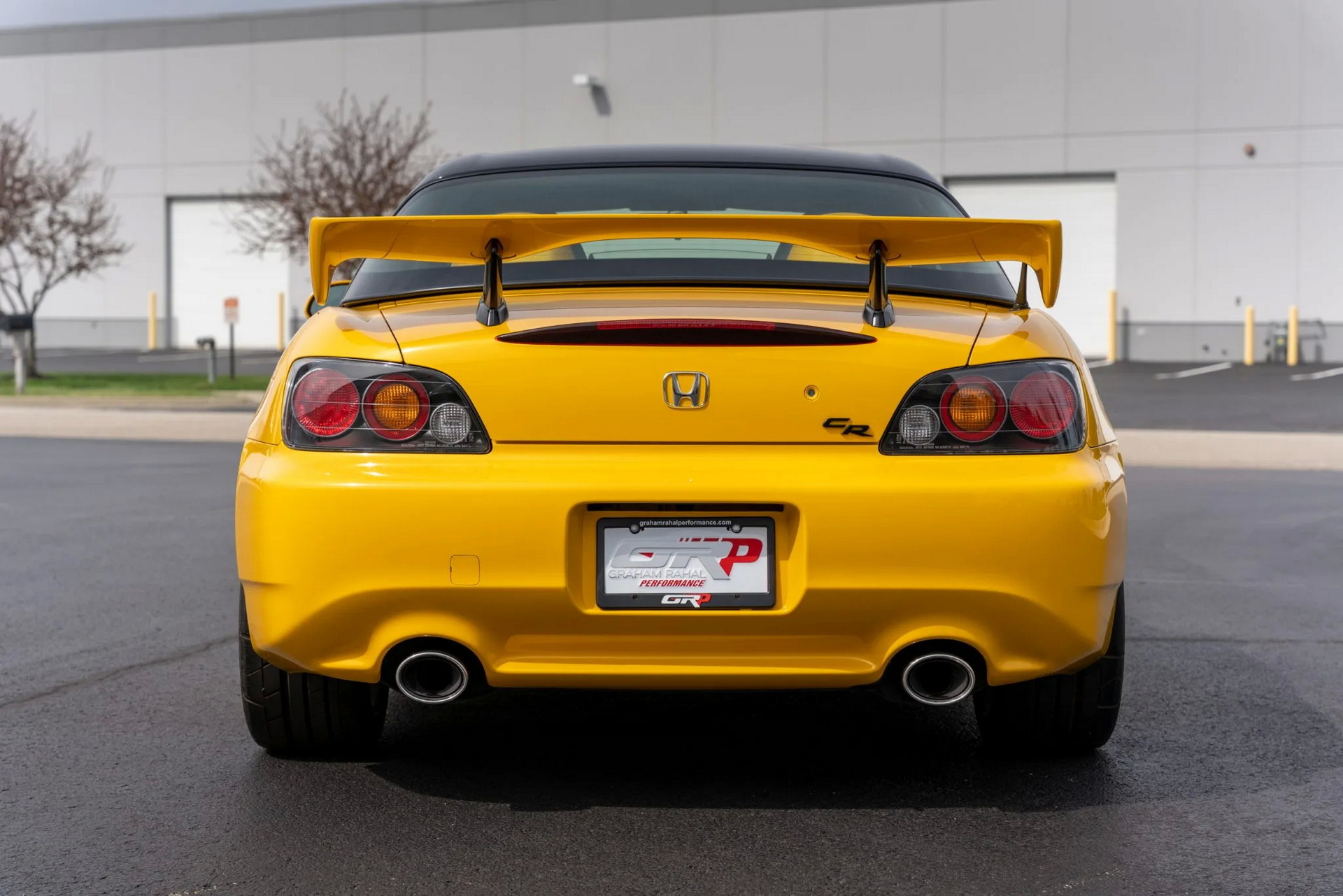 Holy Moly! A 123 Mile 2009 Honda S2000 CR Shattered Every Record Selling For $000