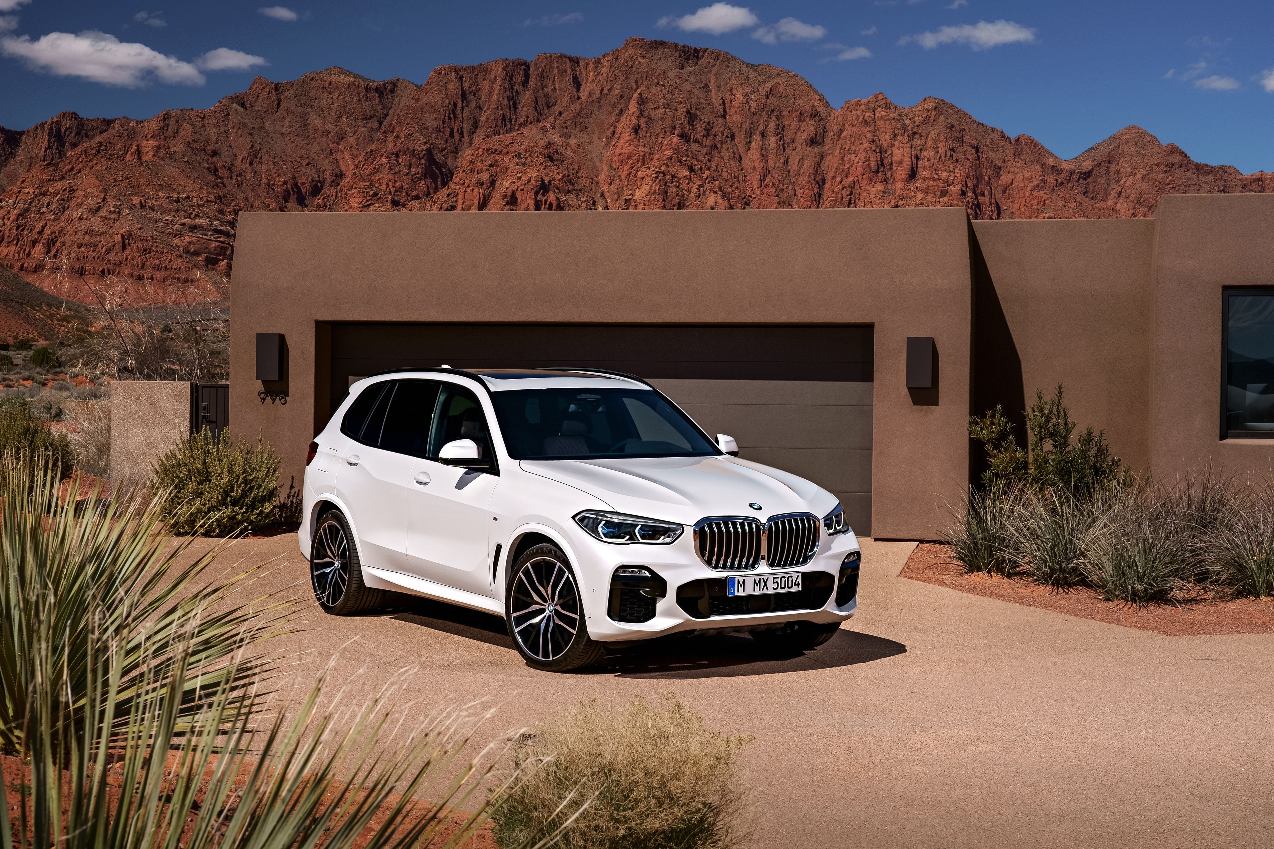 BMW X5 4K Wallpaper