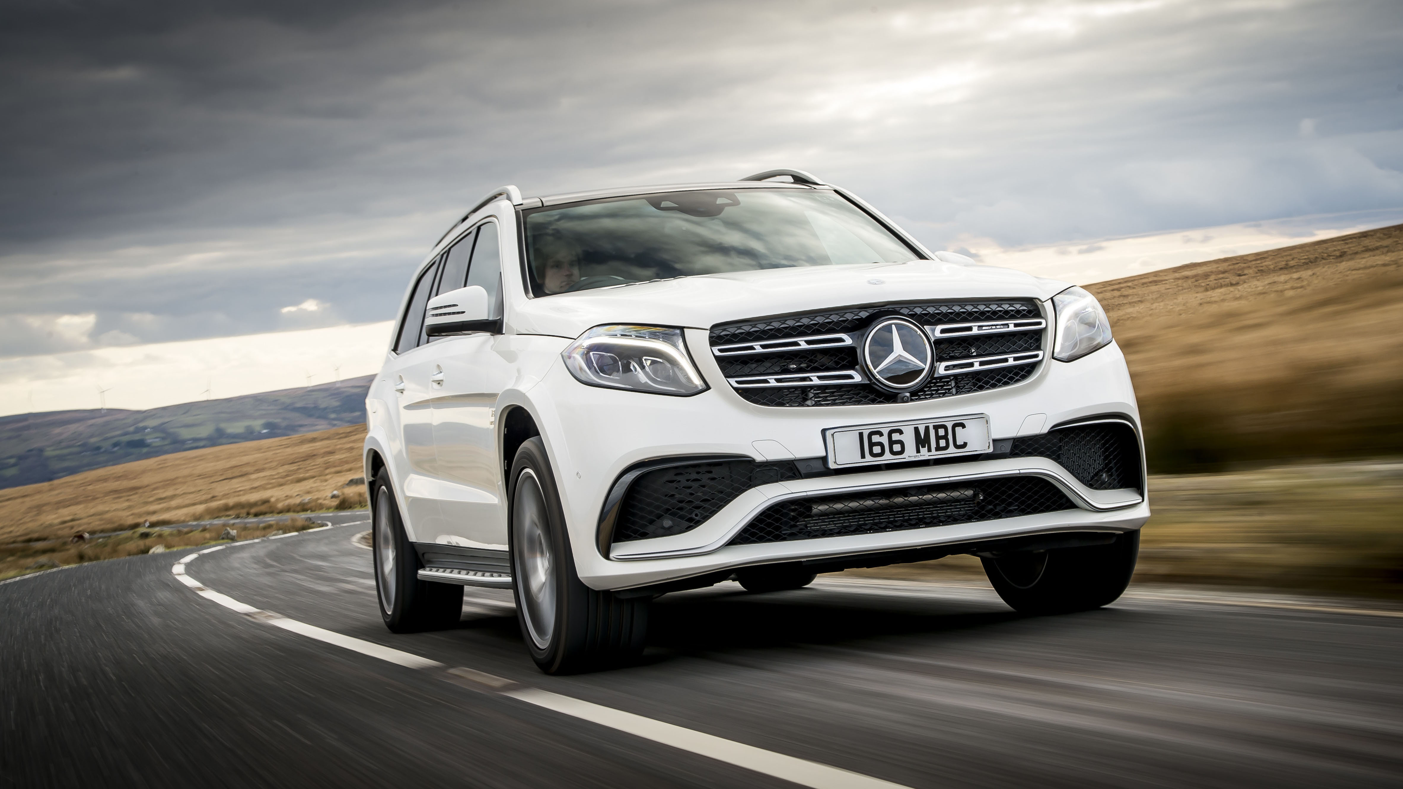 Мерседес джипы все модели. Mercedes AMG GLS 63 внедорожник. Mercedes GLS 2016. Мерседес GLS 2016. Мерседес Бенц GLS 2016.