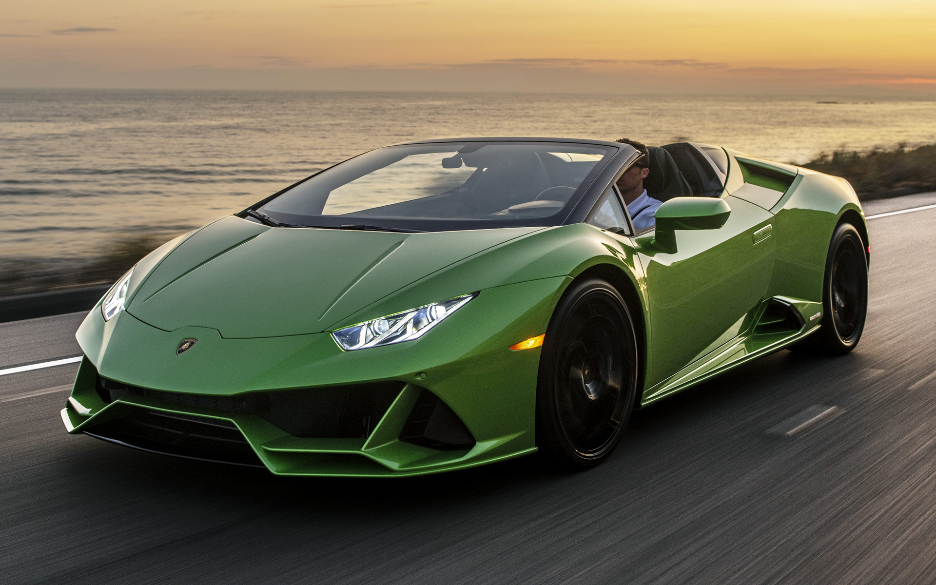 Lamborghini Huracan Evo Spyder (US) and HD Image