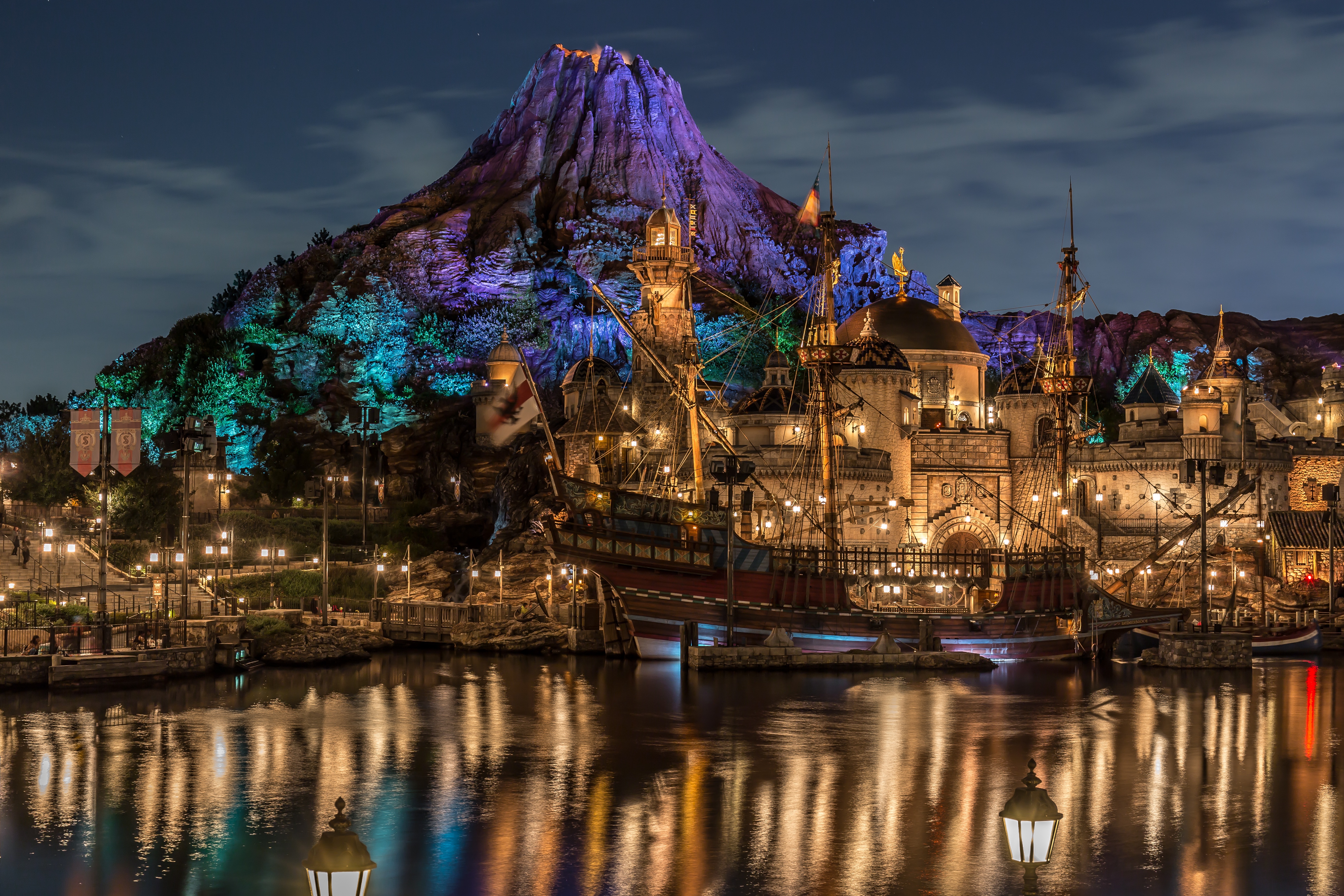 4K Tokyo DisneySea Wallpaper and Background Image