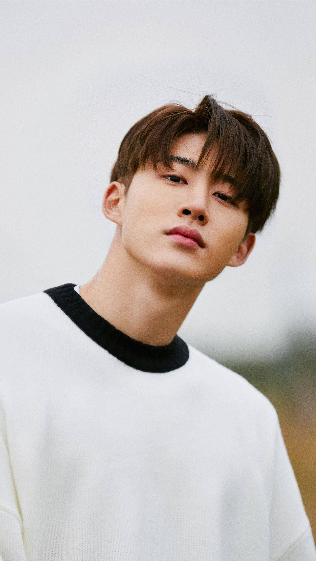 Download Korean Rapper Kim Hanbin Wallpaper