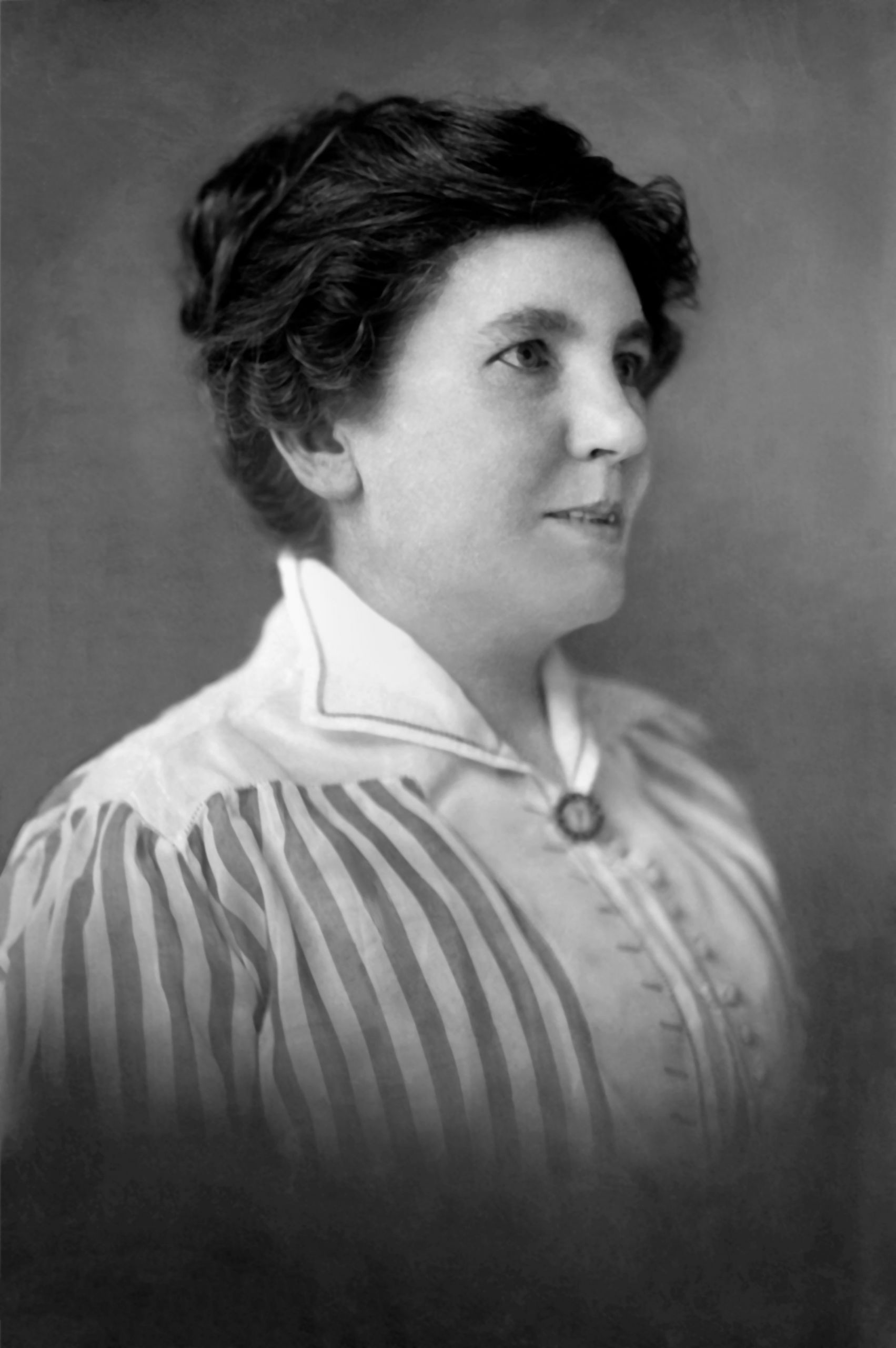Laura Ingalls Wilder's 1916 column for Thanksgiving reminds us to just be glad that we are alive