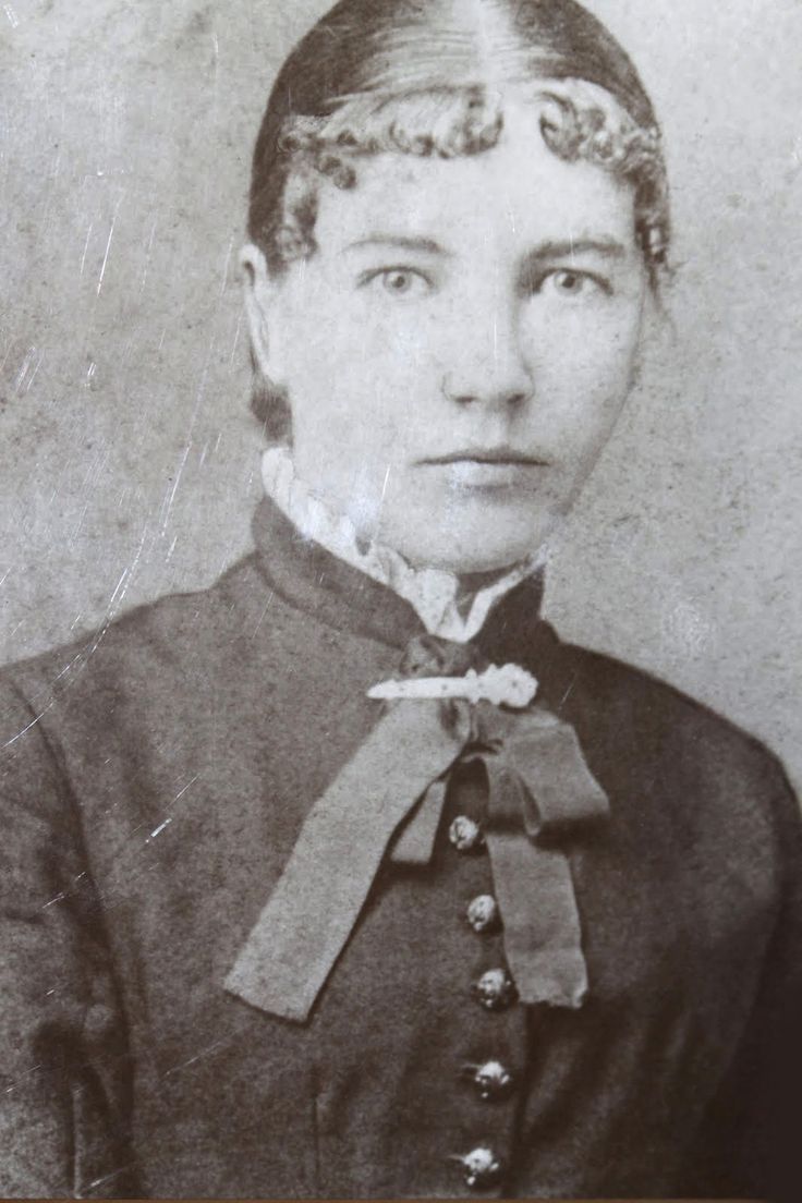 Happy Birthday, Laura Ingalls Wilder! 15 Things We Learned From 'Little House on the Prairie'. Laura ingalls, Laura ingalls wilder, Ingalls family