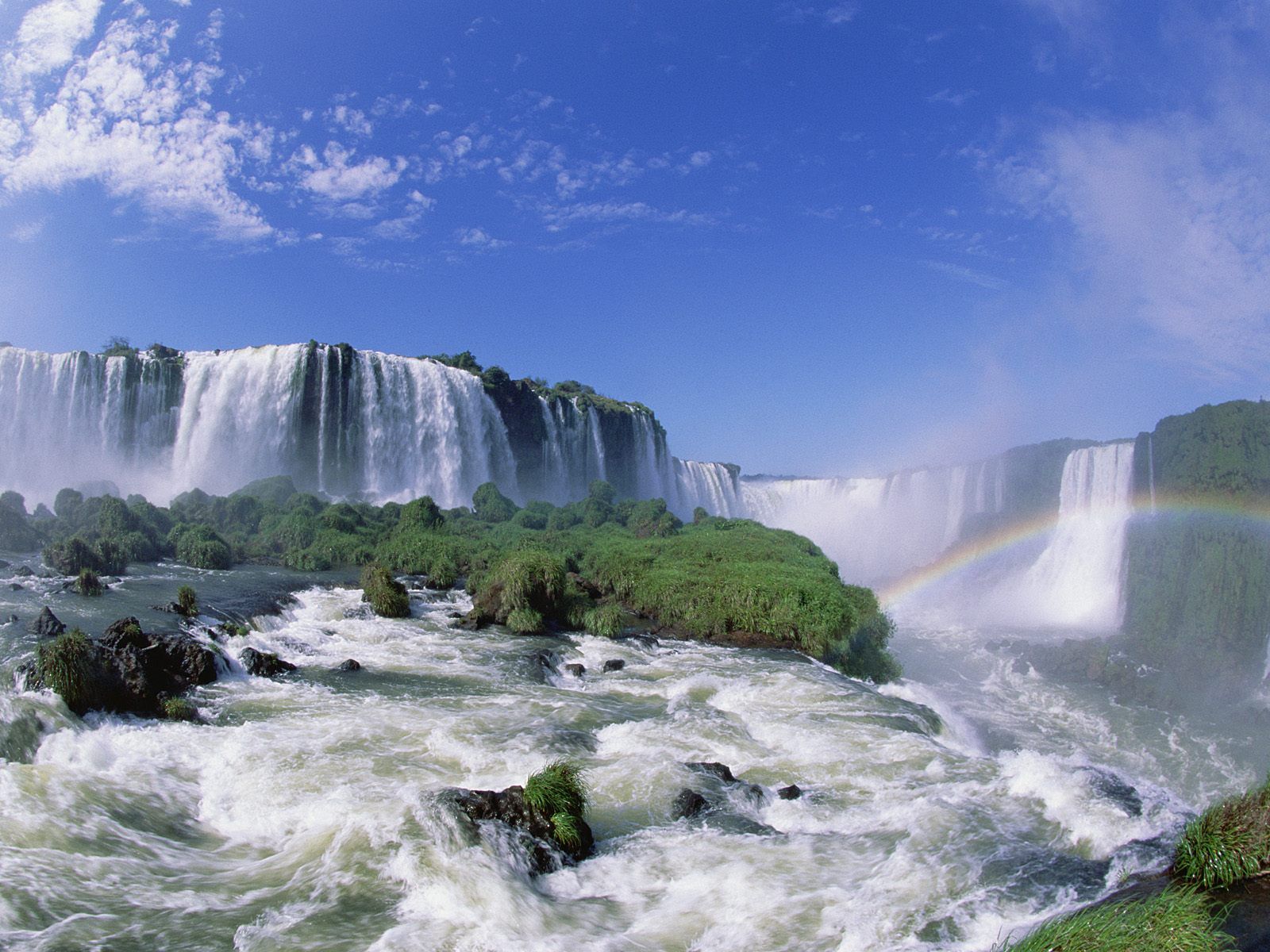 Iguazu waterfalls, between Argentina and Brazil [1600x1200]. Iguazu falls, Iguazu waterfalls, Brazil waterfalls