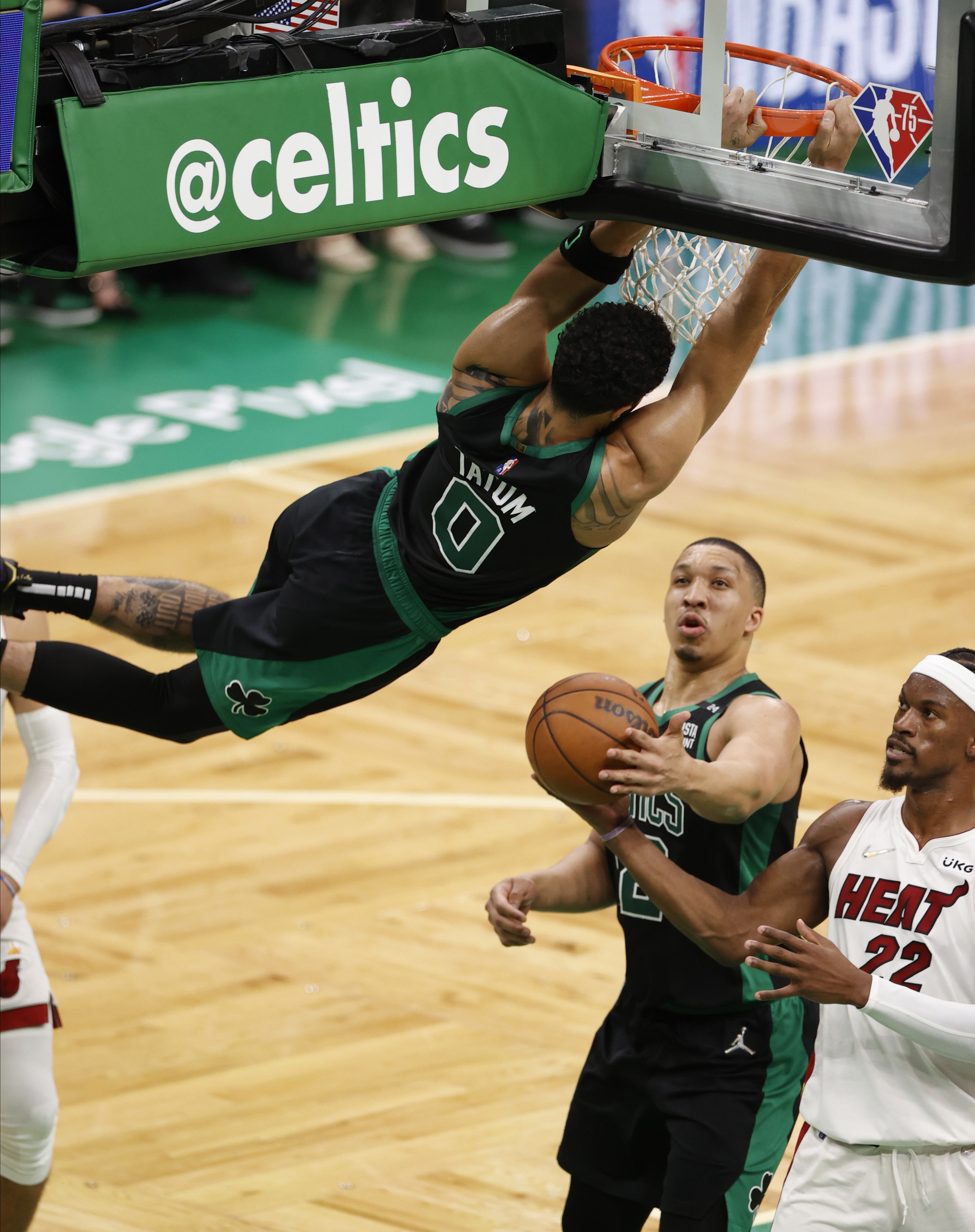 NBA fans reminded of Kobe Bryant by Jayson Tatum's performance against Miami