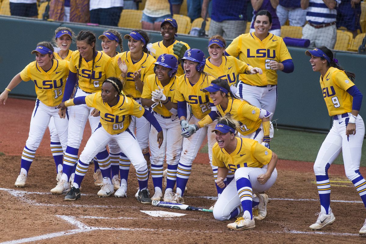 LSU Softball Weekend Preview: South Carolina The Valley Shook