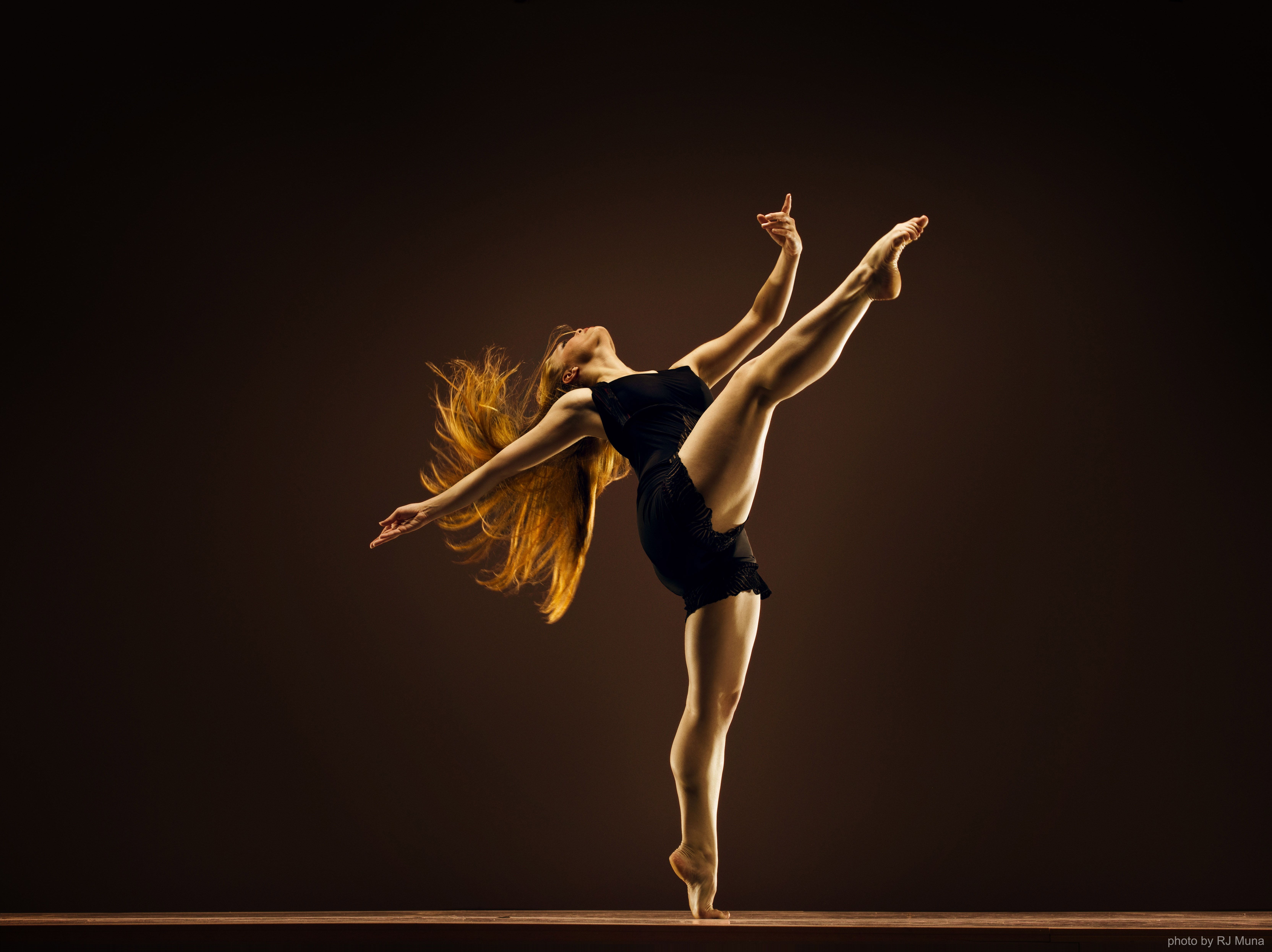 Girl, the back of yo head is ridicalous!. Dance picture, Contemporary dance, Dance background