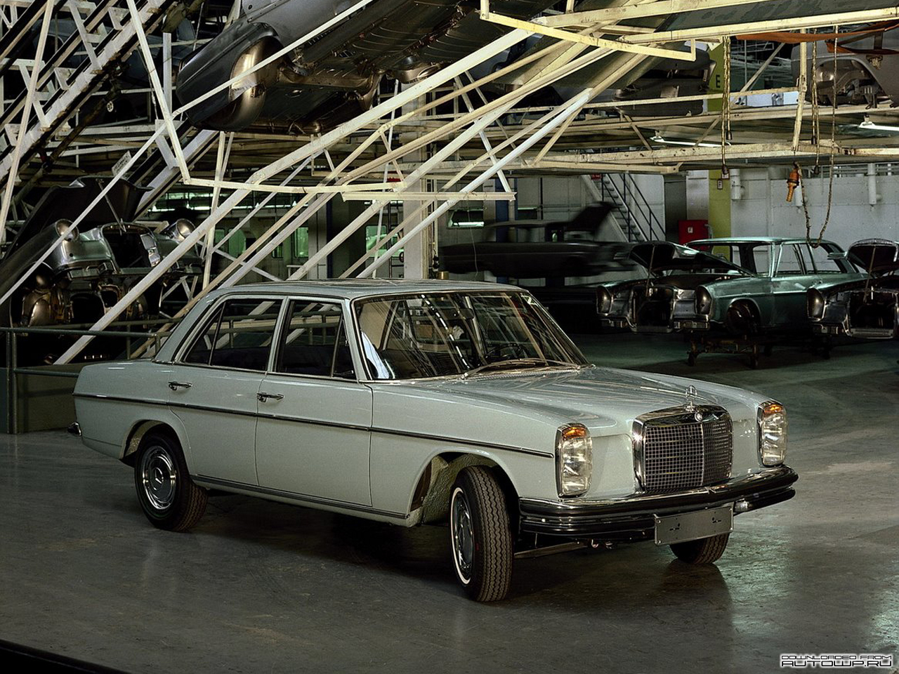 Mercedes Benz E Class W114 W115 Picture. Mercedes Benz Photo Gallery