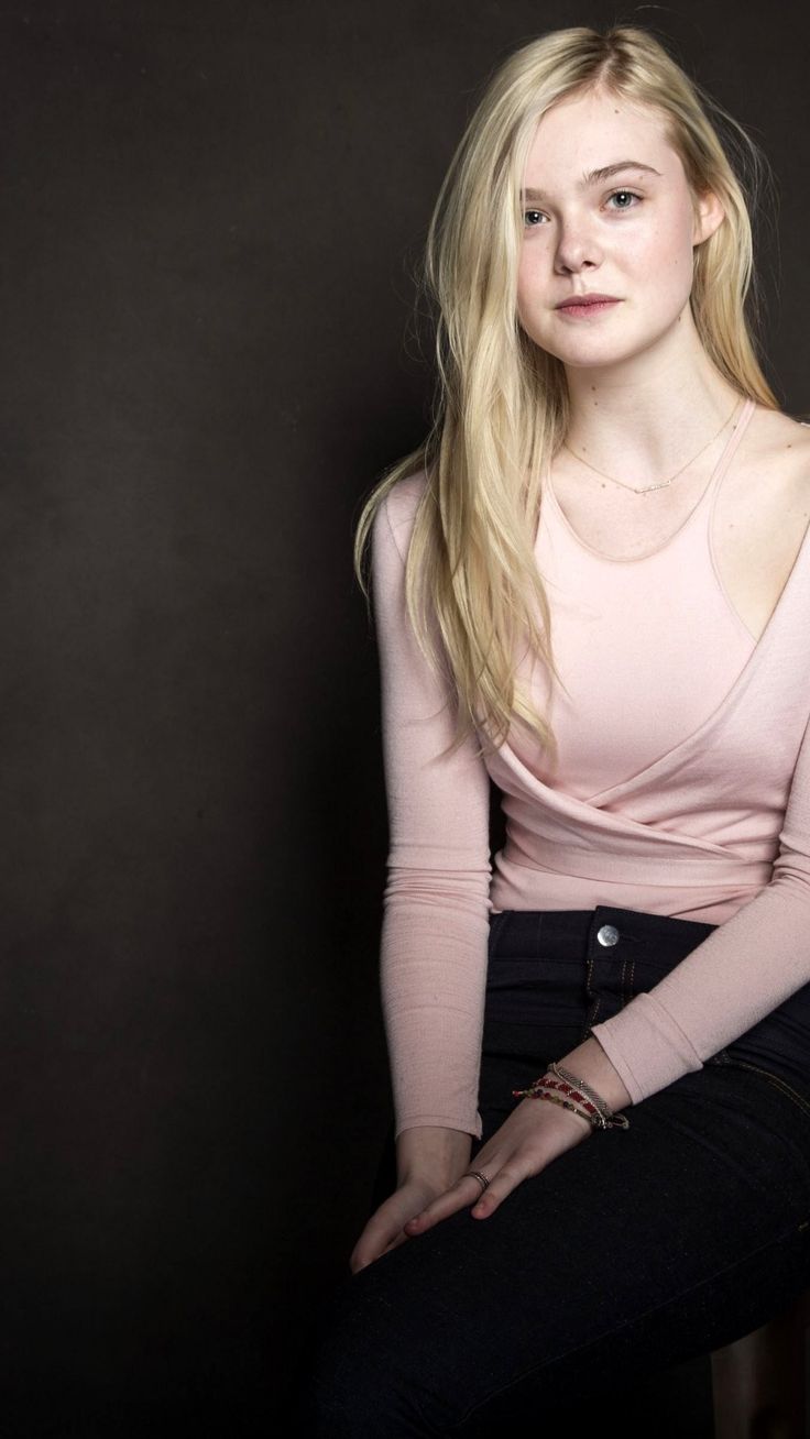 Places to Visit. Celebrity wallpaper, Celebrities, Elle fanning
