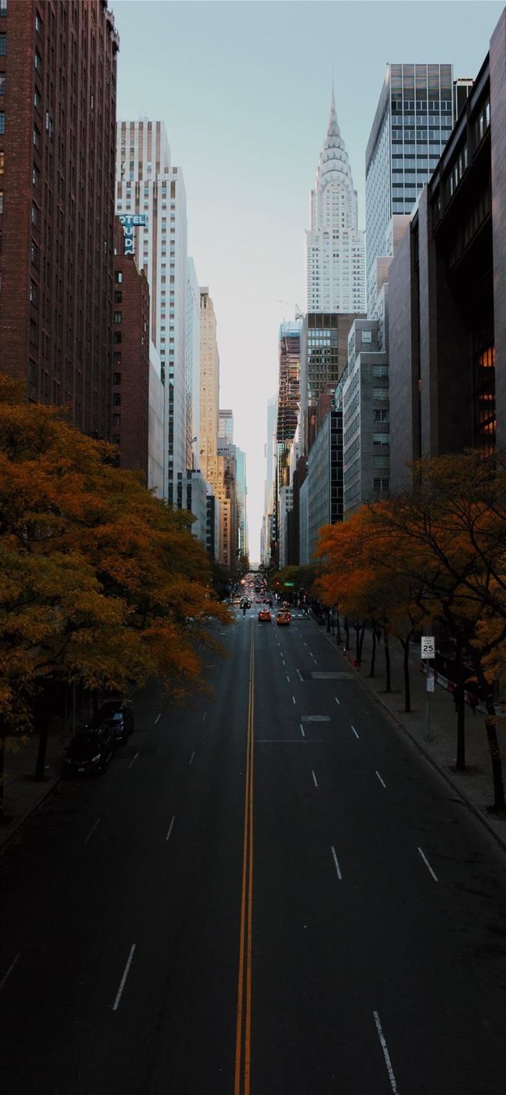 Tudor City Place New York United States #TudorCityPlace #NewYork #UnitedStates #street #fall #Urban. City iphone wallpaper, New york wallpaper, Nyc fall wallpaper