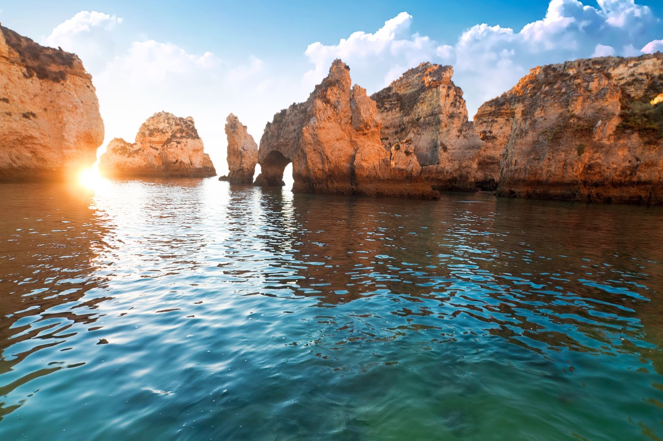 Ponta da Piedade: Your Beach Guide