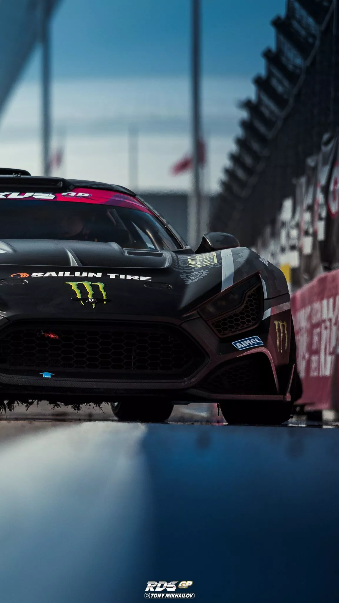 Download Our Superb Drift Wallpaper