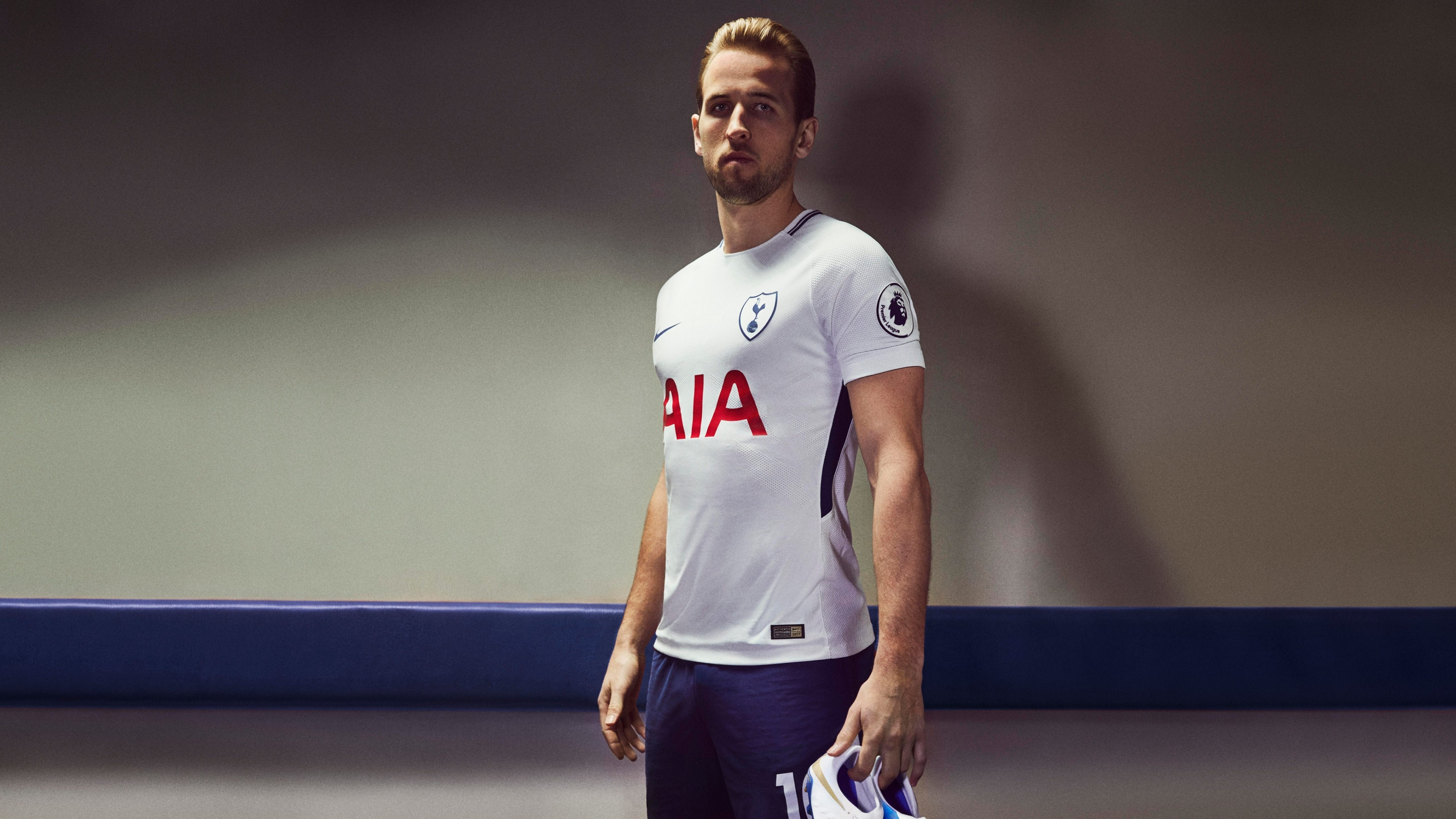Download 3840x2160 footballer, sports, harry kane 4k wallpaper, uhd wallpaper, 16:9 widescreen wallpaper, 3840x2160 HD image, background, 9581