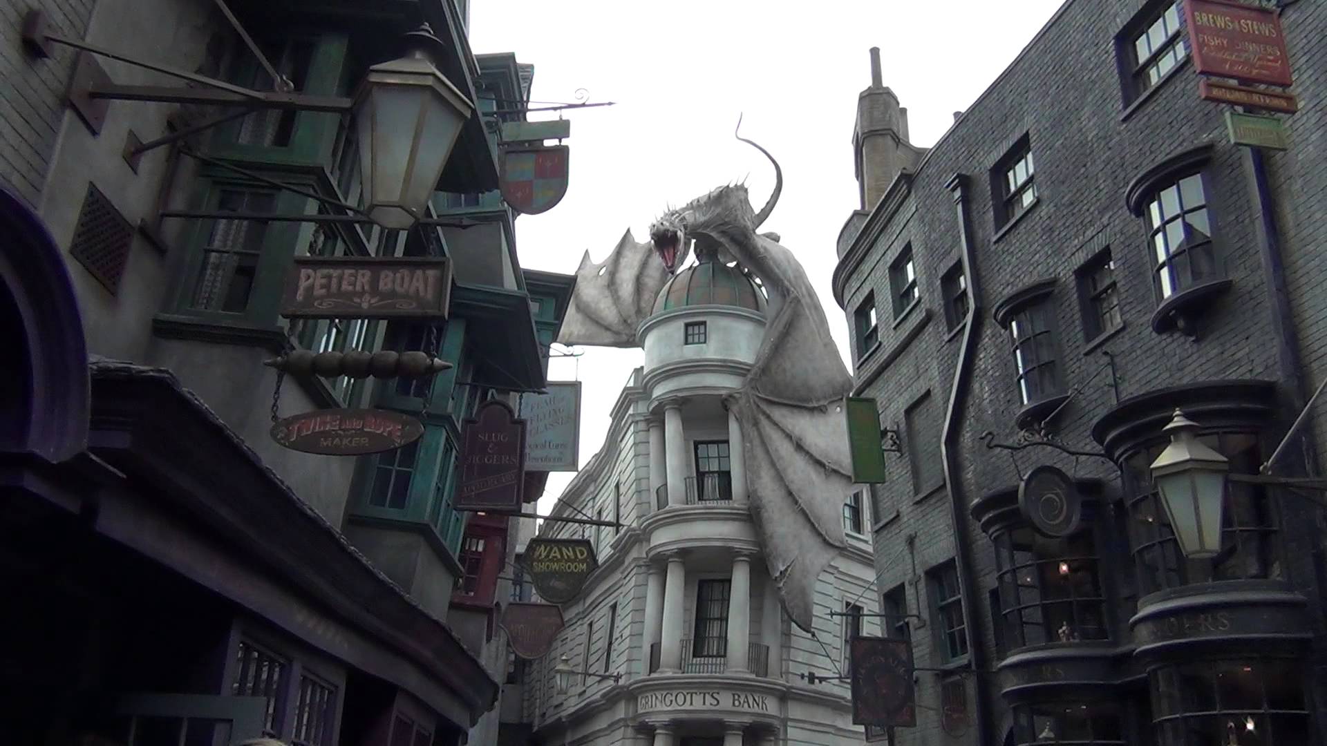 Diagon Alley Gringotts Dragon Wallpaper